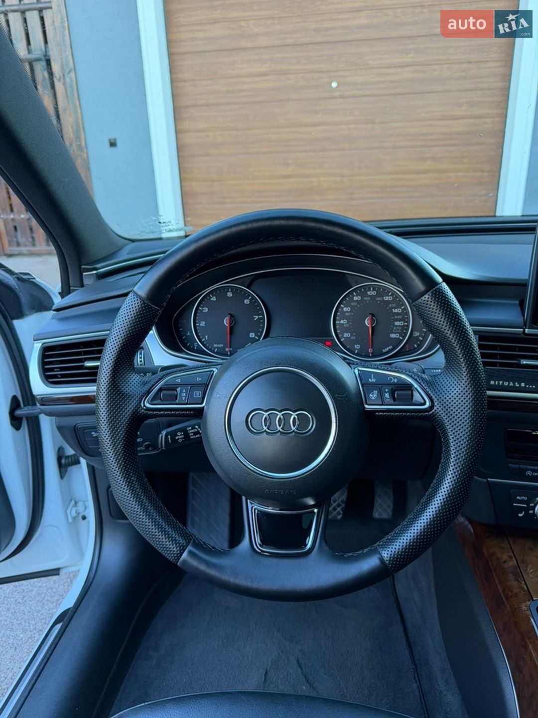 Audi A6 2015 VIN WAUGFAFC6GN068950 фото оголошення 34 з 38