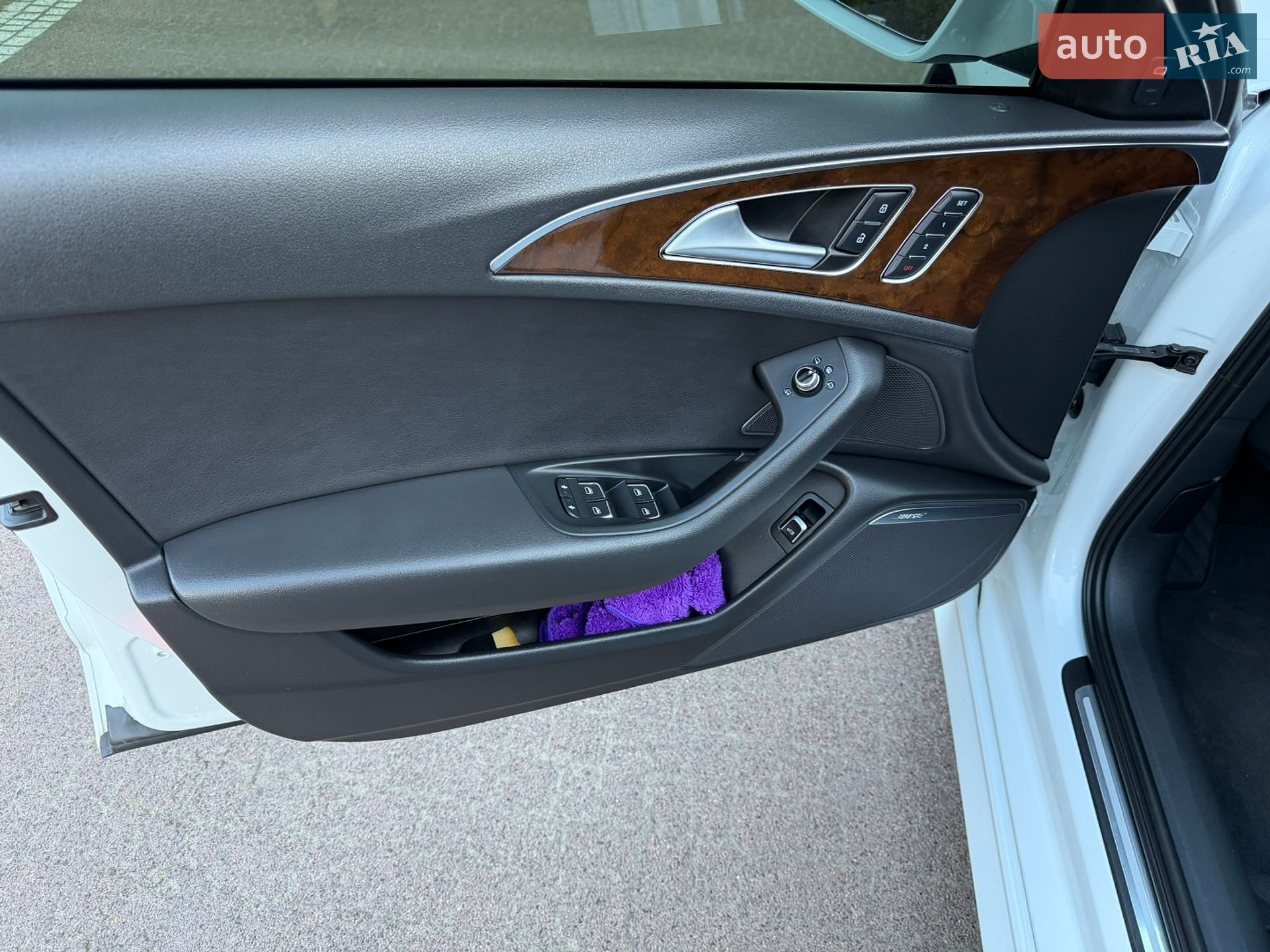 Audi A6 2015 VIN WAUGFAFC6GN068950 фото оголошення 35 з 38