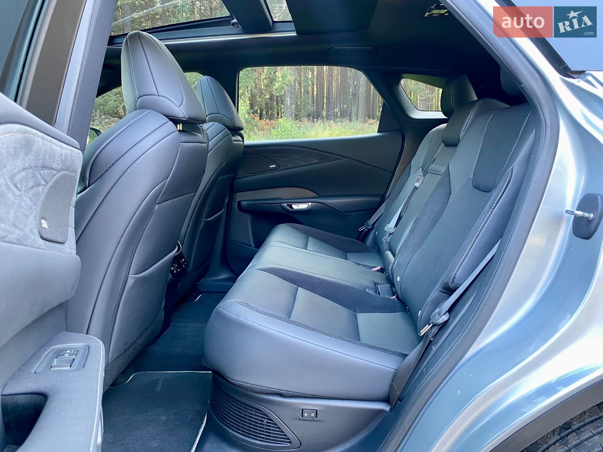 Lexus RX 2023 VIN 2T2BCMEA6RC013861 фото оголошення 35 з 77