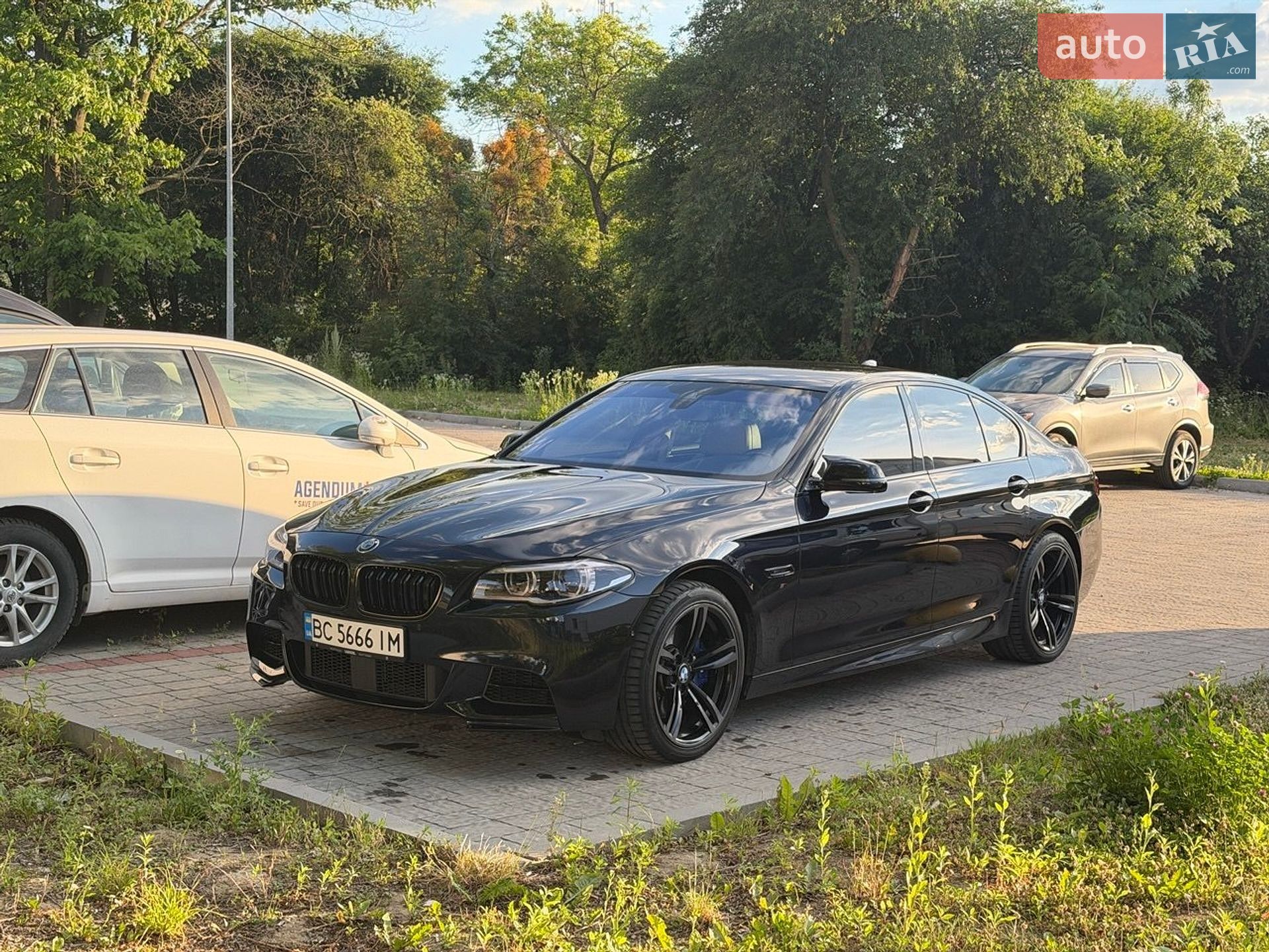 BMW 5 Series 2012 VIN WBAFV31070DZ17650 фото оголошення 3 з 30