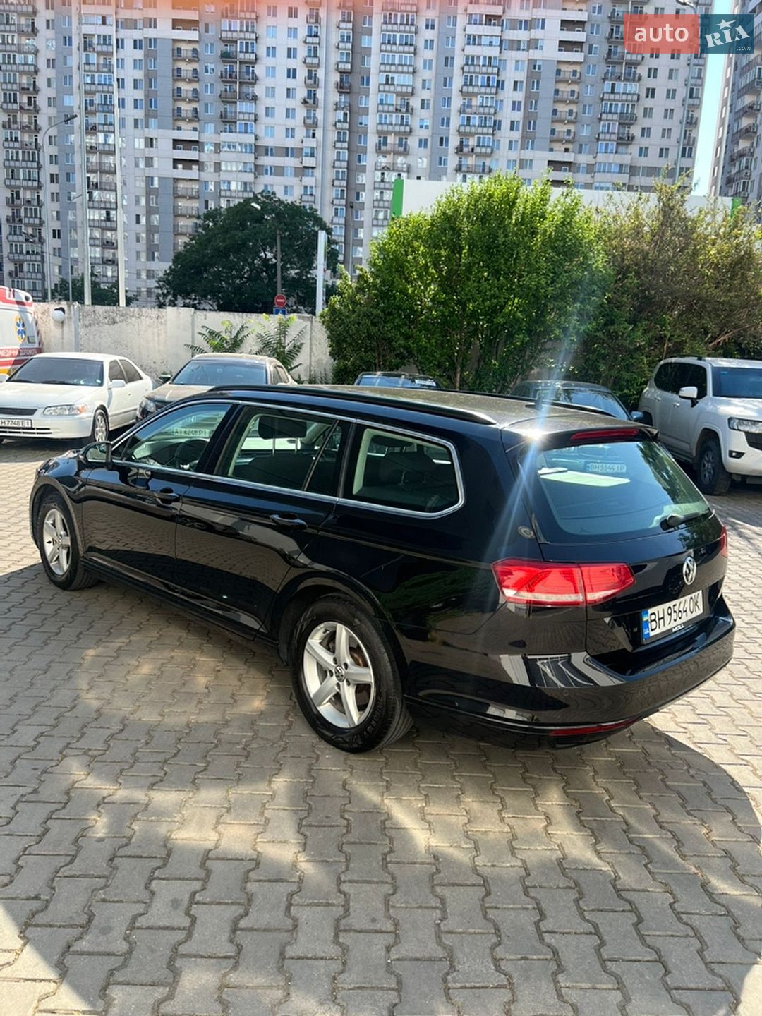 Volkswagen Passat 2017 VIN WVWZZZ3CZHP030229 фото оголошення 6 з 26