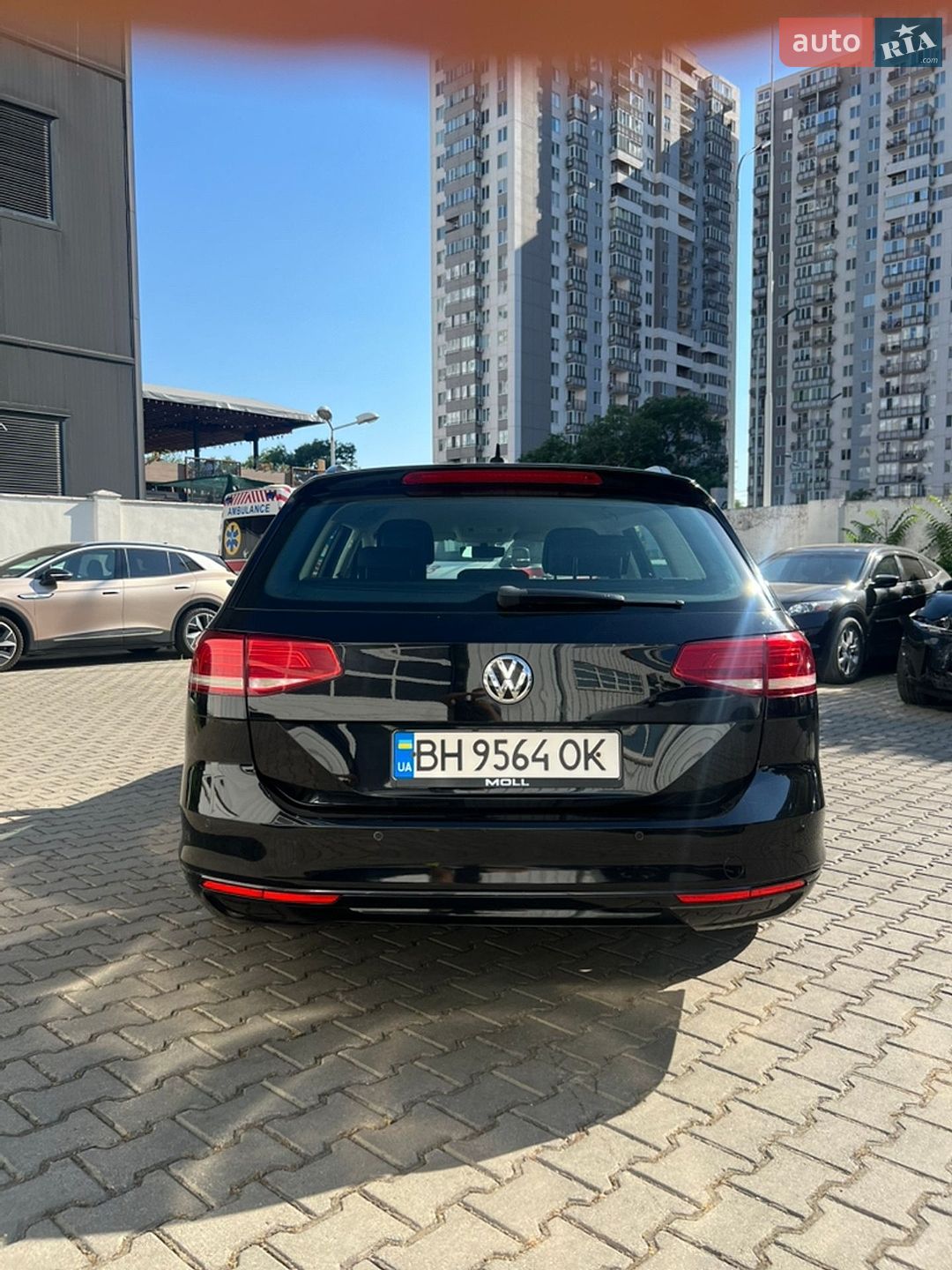 Volkswagen Passat 2017 VIN WVWZZZ3CZHP030229 фото оголошення 12 з 26
