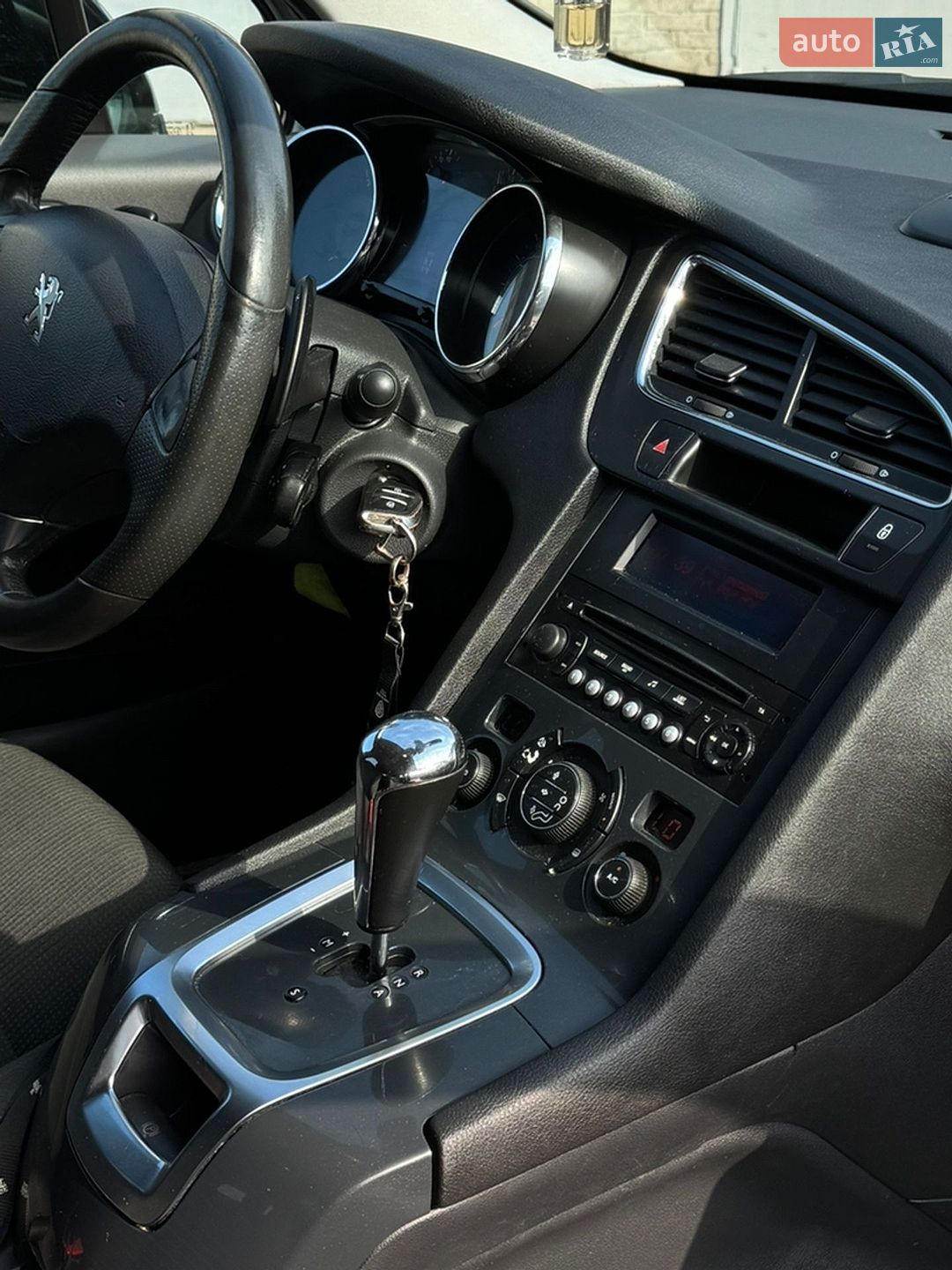 Peugeot 5008 2014 VIN VF30A9HD8ES116324 фото оголошення 2 з 21