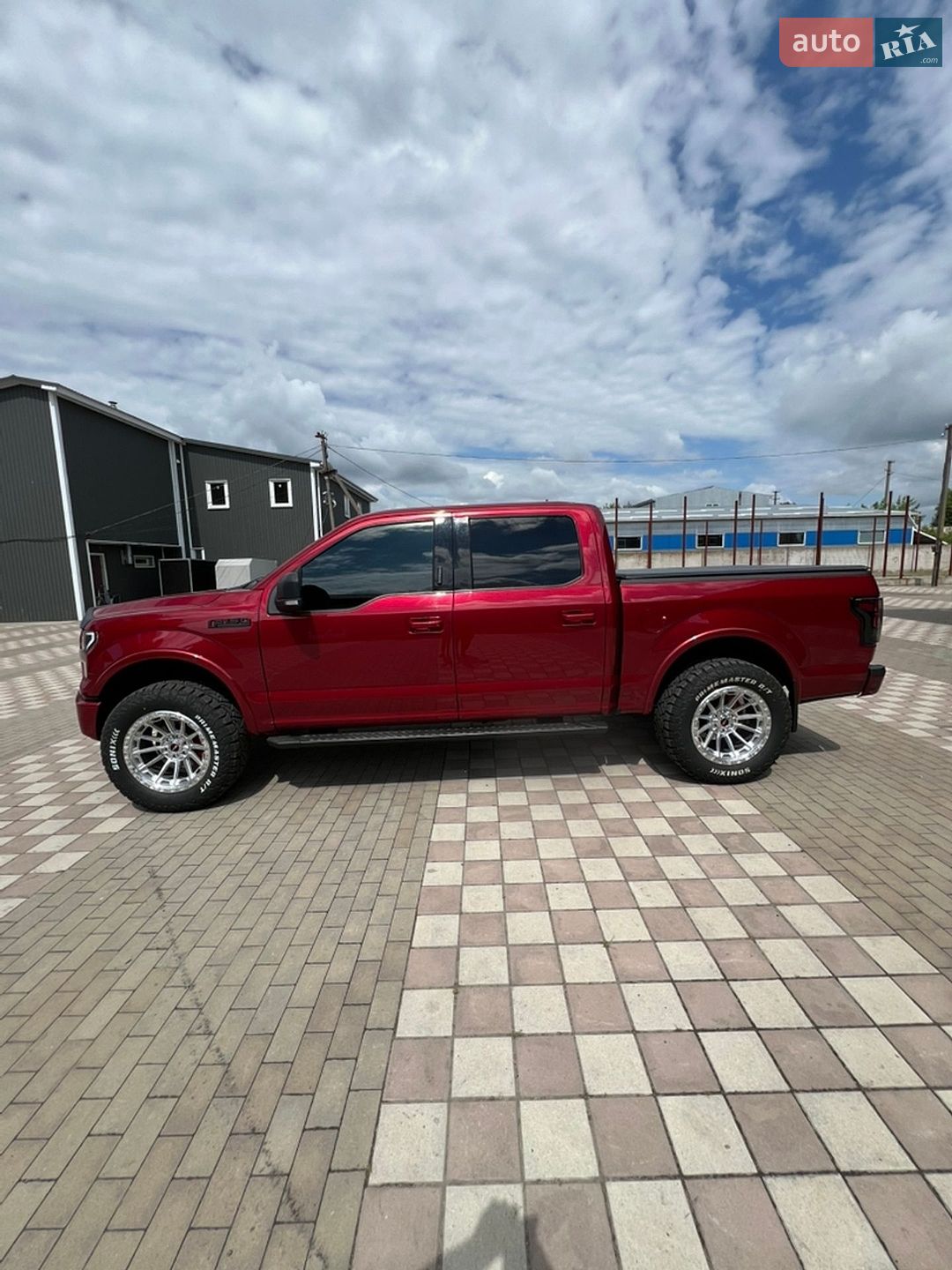 Ford F-150 2017 VIN 1FTEW1EG5HKE44071 фото оголошення 4 з 26