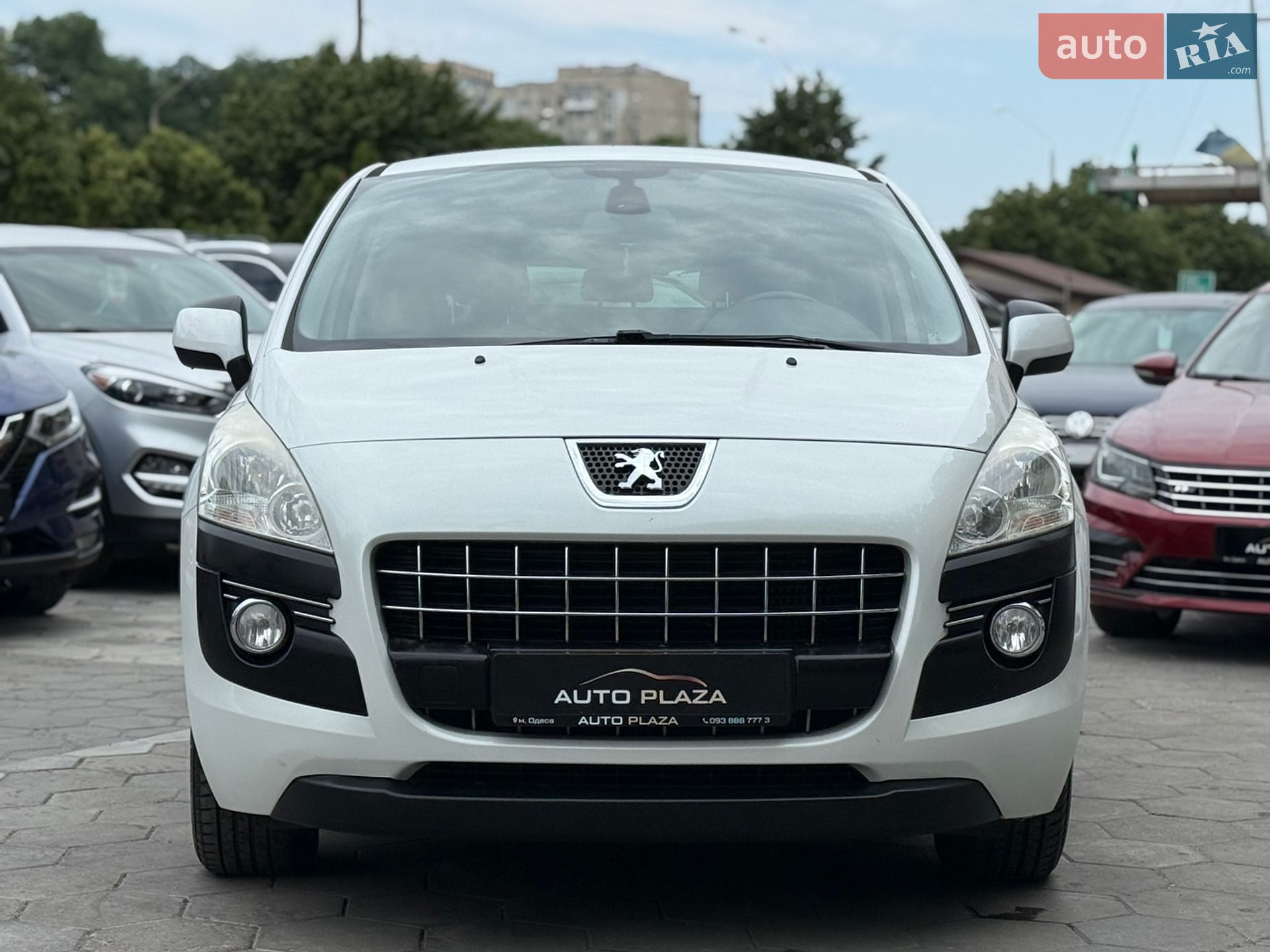 Peugeot 3008 2011 VIN VF30URHE8BS210948 фото оголошення 2 з 40