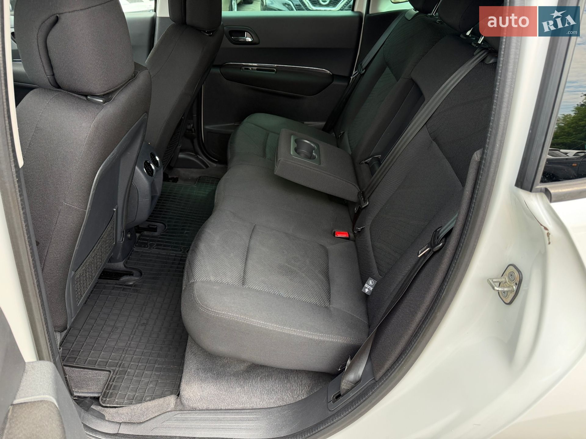 Peugeot 3008 2011 VIN VF30URHE8BS210948 фото оголошення 24 з 40