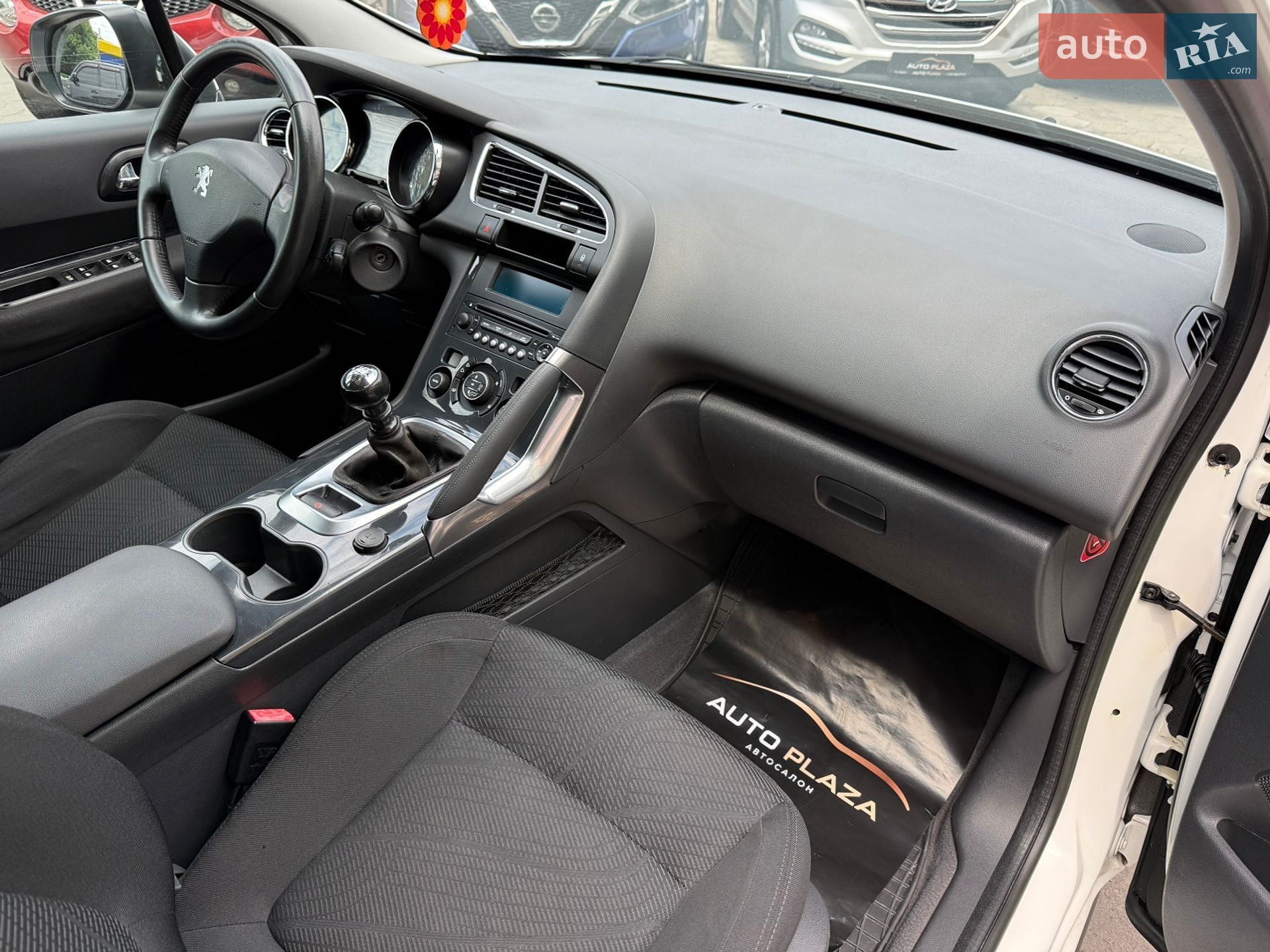 Peugeot 3008 2011 VIN VF30URHE8BS210948 фото оголошення 27 з 40