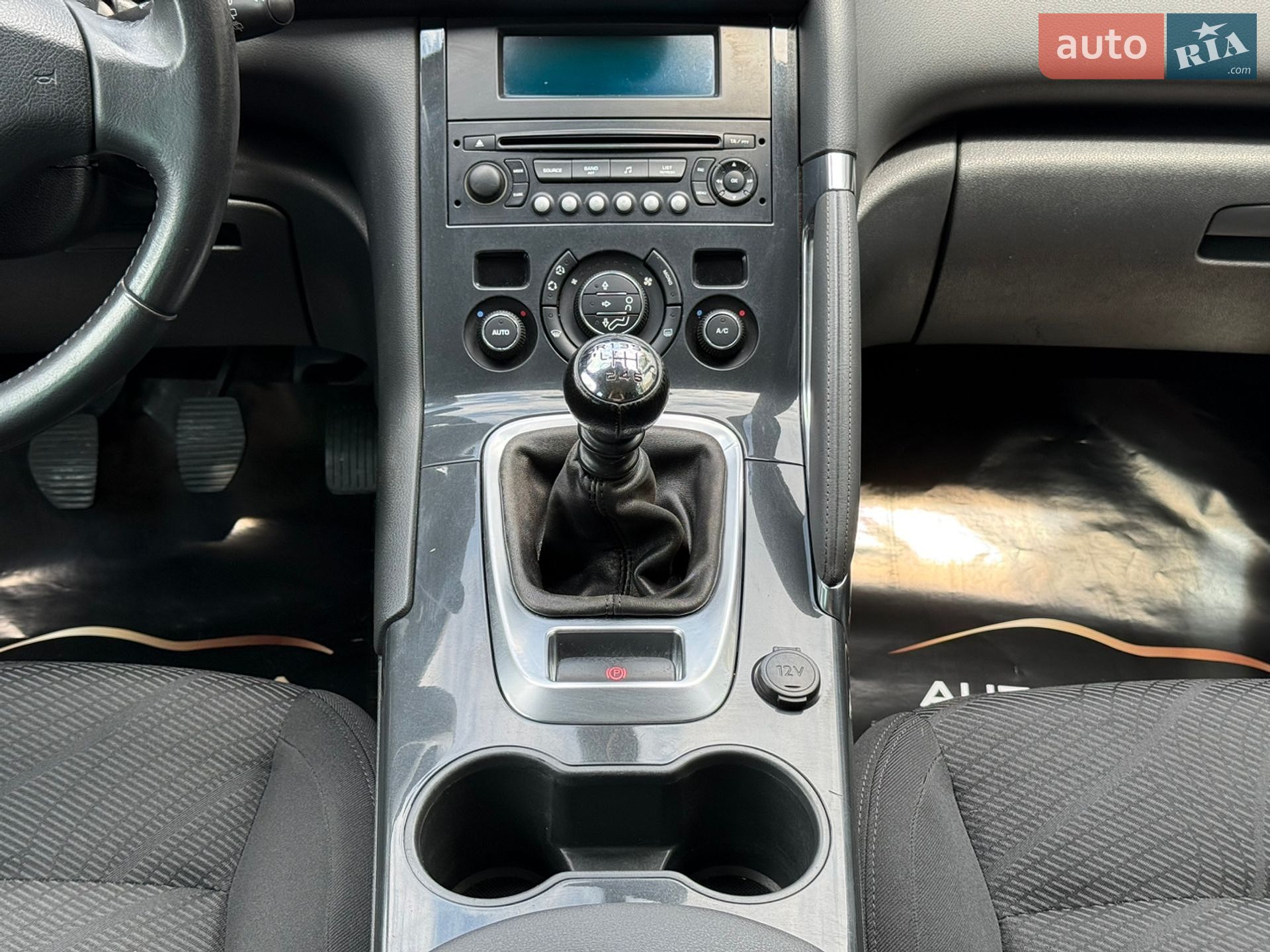 Peugeot 3008 2011 VIN VF30URHE8BS210948 фото оголошення 32 з 40