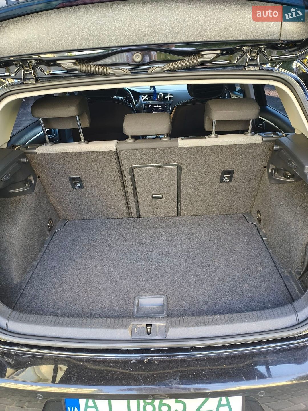 Volkswagen e-Golf 2014 VIN WVWZZZAUZFW900779 фото оголошення 17 з 25