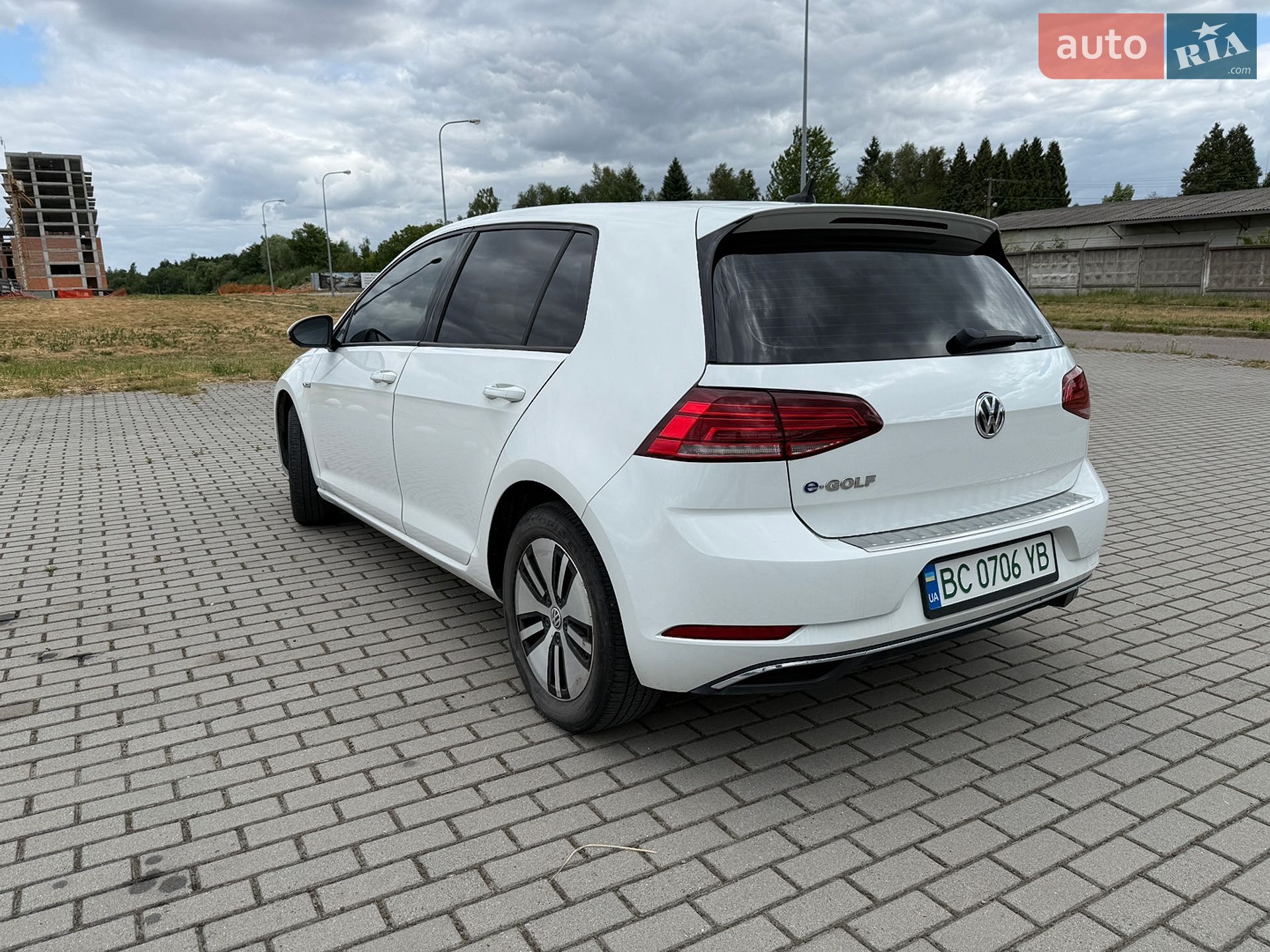 Volkswagen e-Golf 2019 VIN WVWKR7AU4KW919167 фото оголошення 3 з 13