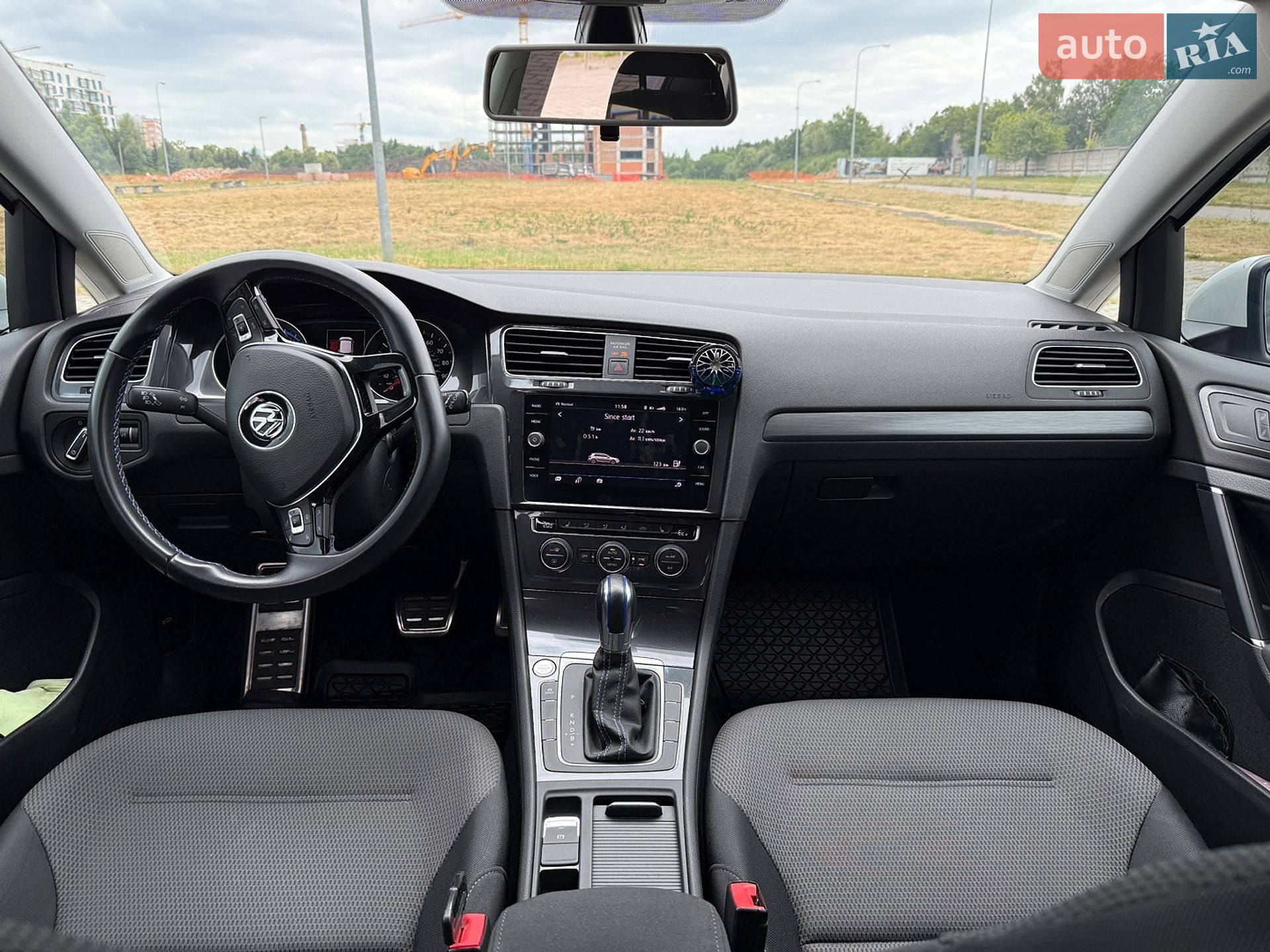 Volkswagen e-Golf 2019 VIN WVWKR7AU4KW919167 фото оголошення 12 з 13