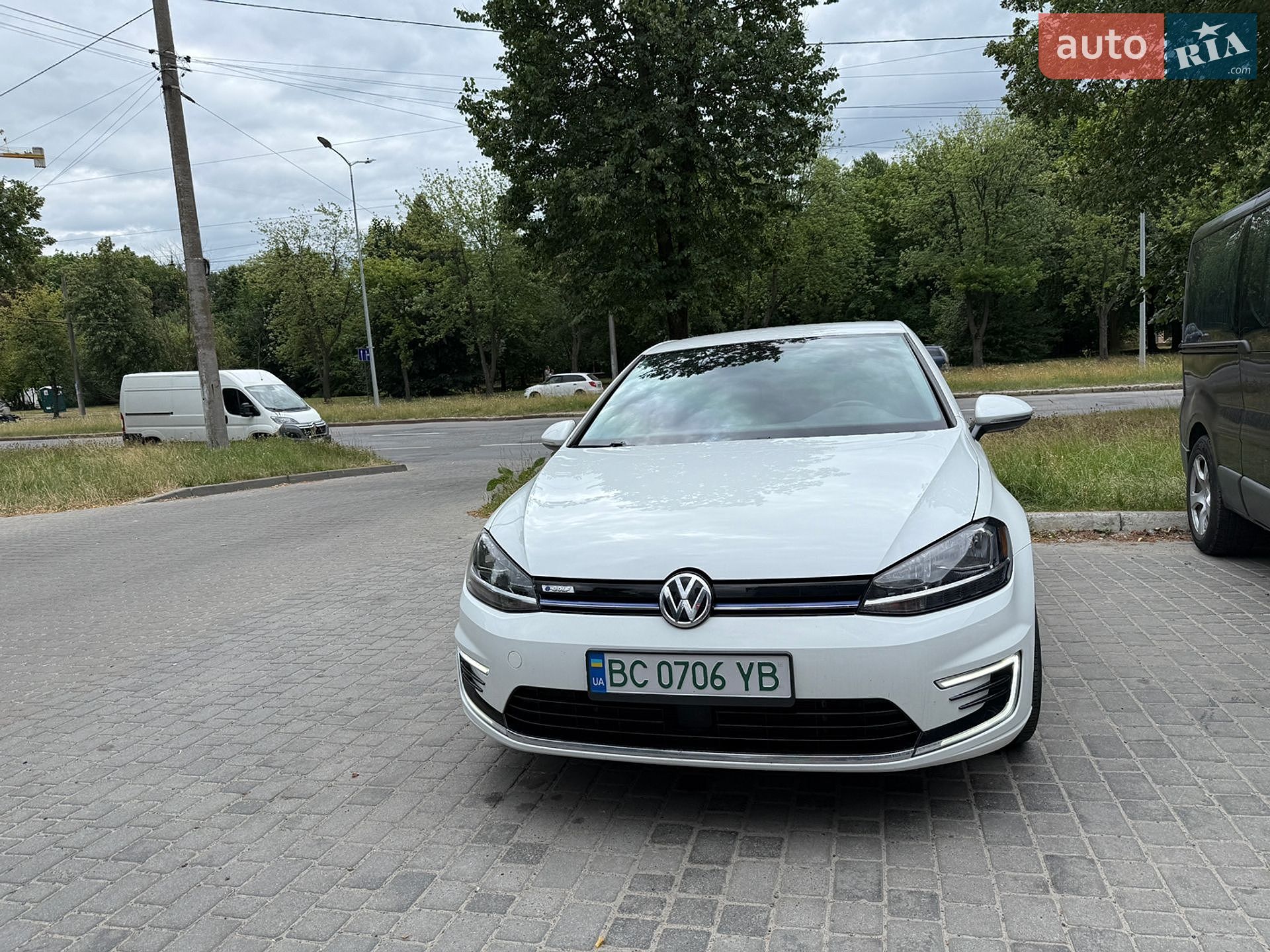 Volkswagen e-Golf 2019 VIN WVWKR7AU4KW919167 фото оголошення 13 з 13