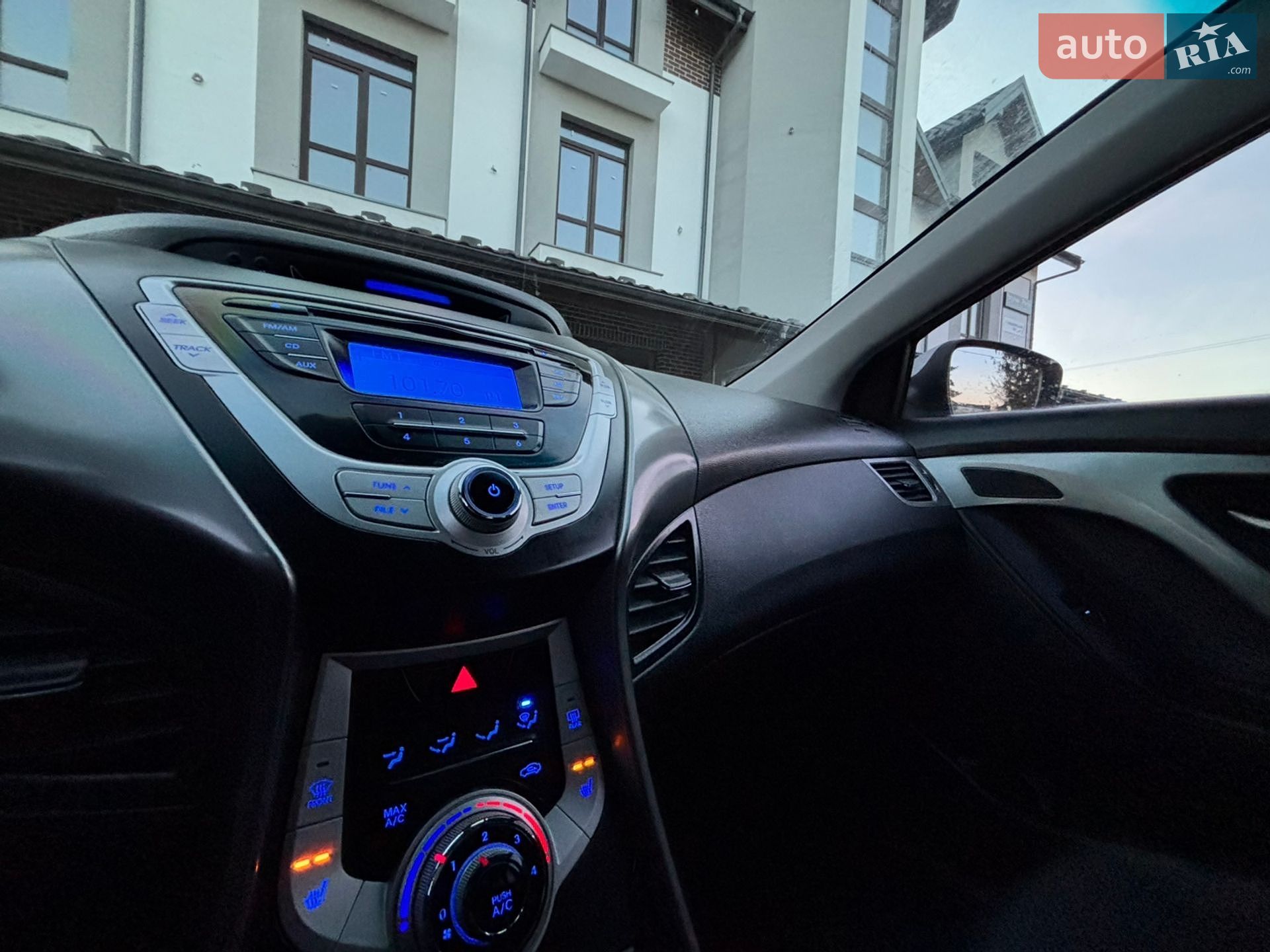 Hyundai Elantra 2011 VIN KMHDH41CBCU190462 фото оголошення 13 з 31