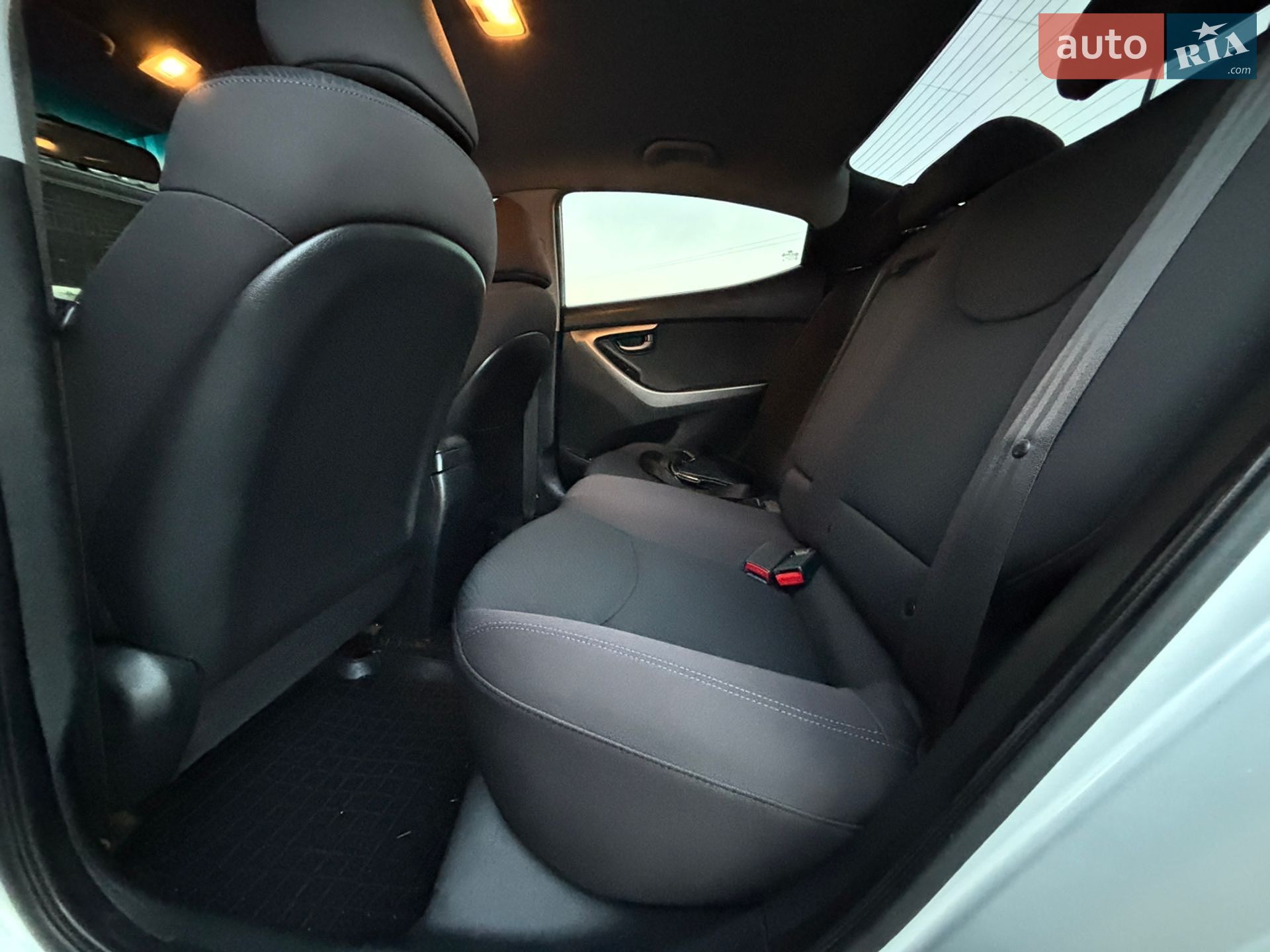 Hyundai Elantra 2011 VIN KMHDH41CBCU190462 фото оголошення 23 з 31