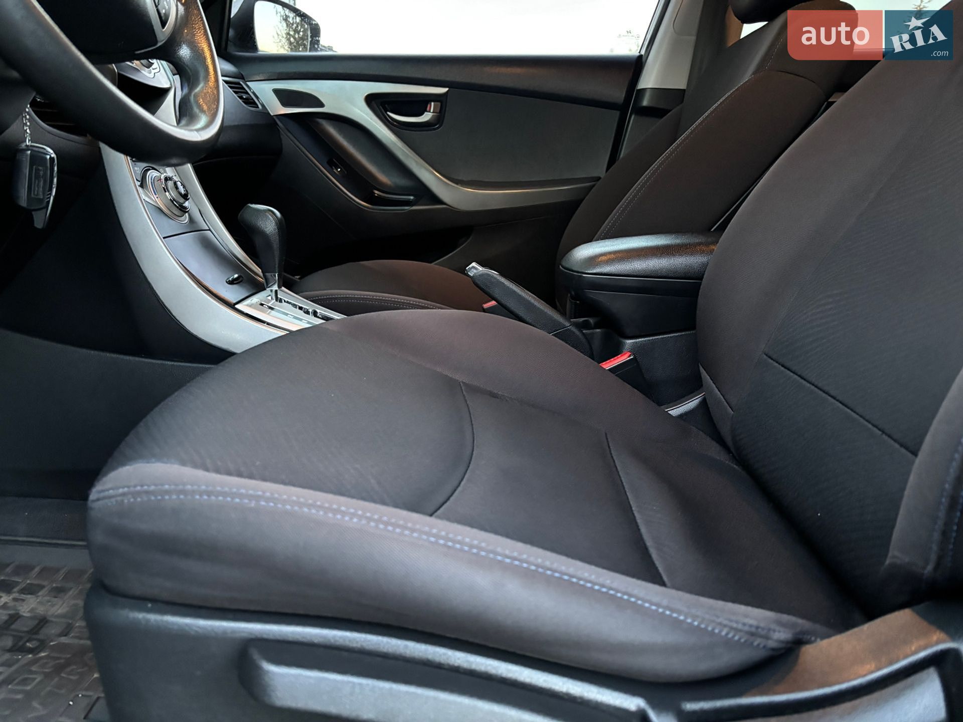 Hyundai Elantra 2011 VIN KMHDH41CBCU190462 фото оголошення 26 з 31