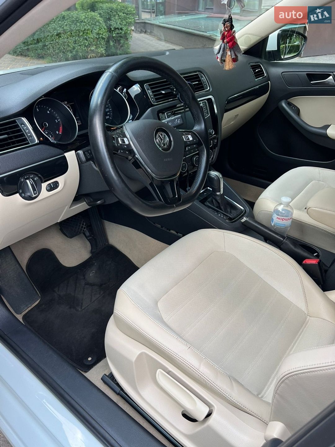 Volkswagen Jetta 2016 VIN WVWZZZ16ZGM008697 фото оголошення 4 з 17