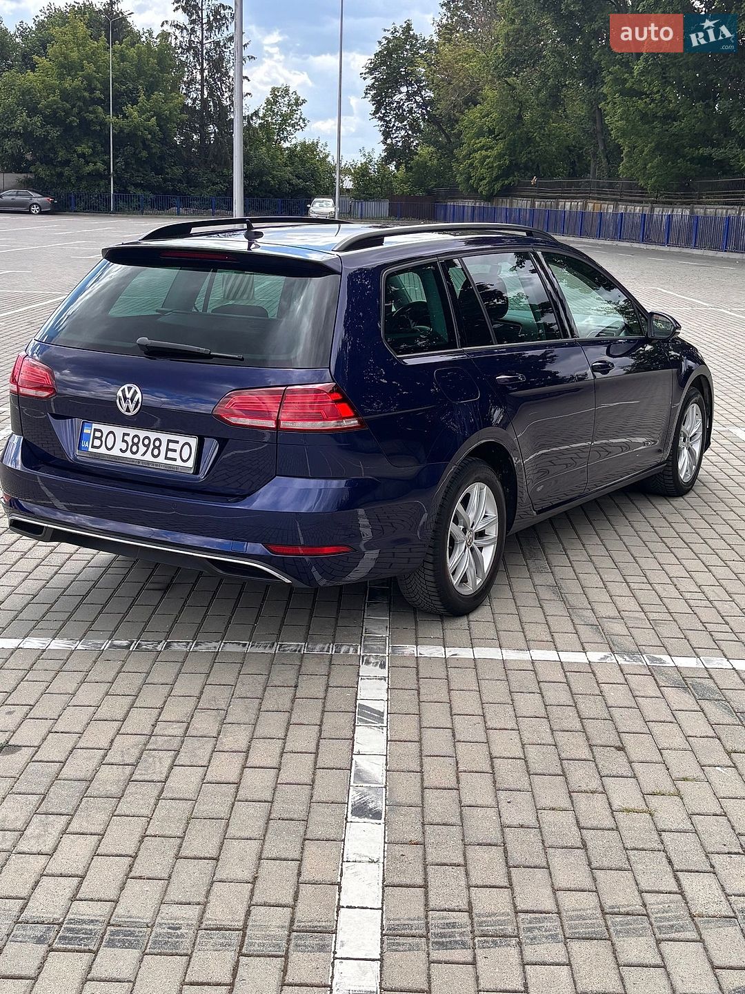 Volkswagen Golf 2019 VIN WVWZZZAUZKP540990 фото оголошення 9 з 32