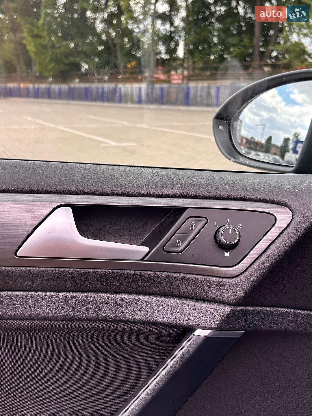 Volkswagen Golf 2019 VIN WVWZZZAUZKP540990 фото оголошення 16 з 32