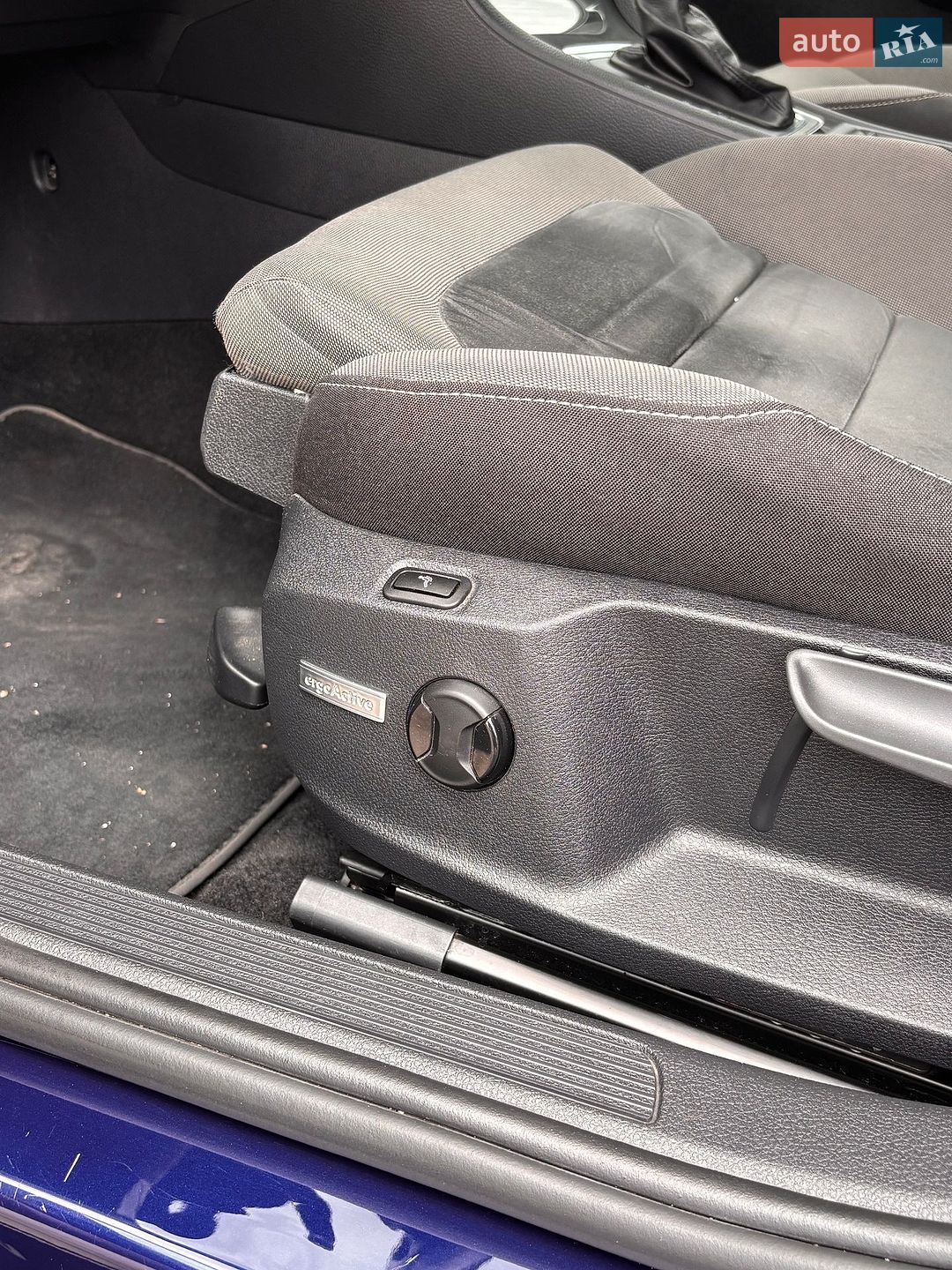Volkswagen Golf 2019 VIN WVWZZZAUZKP540990 фото оголошення 18 з 32