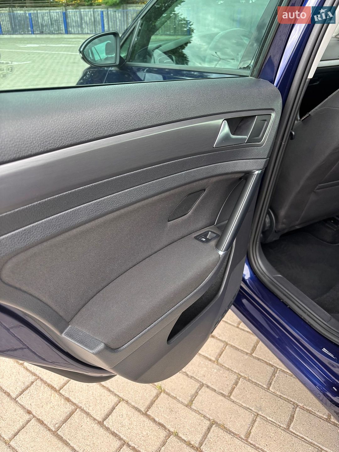 Volkswagen Golf 2019 VIN WVWZZZAUZKP540990 фото оголошення 24 з 32