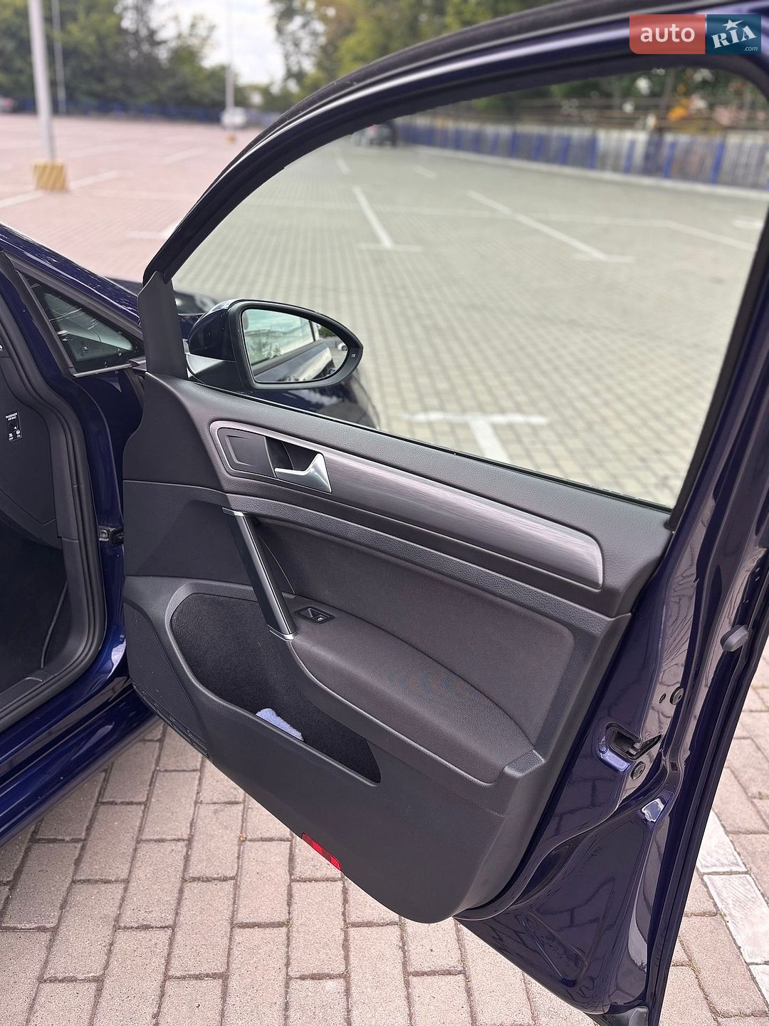 Volkswagen Golf 2019 VIN WVWZZZAUZKP540990 фото оголошення 31 з 32