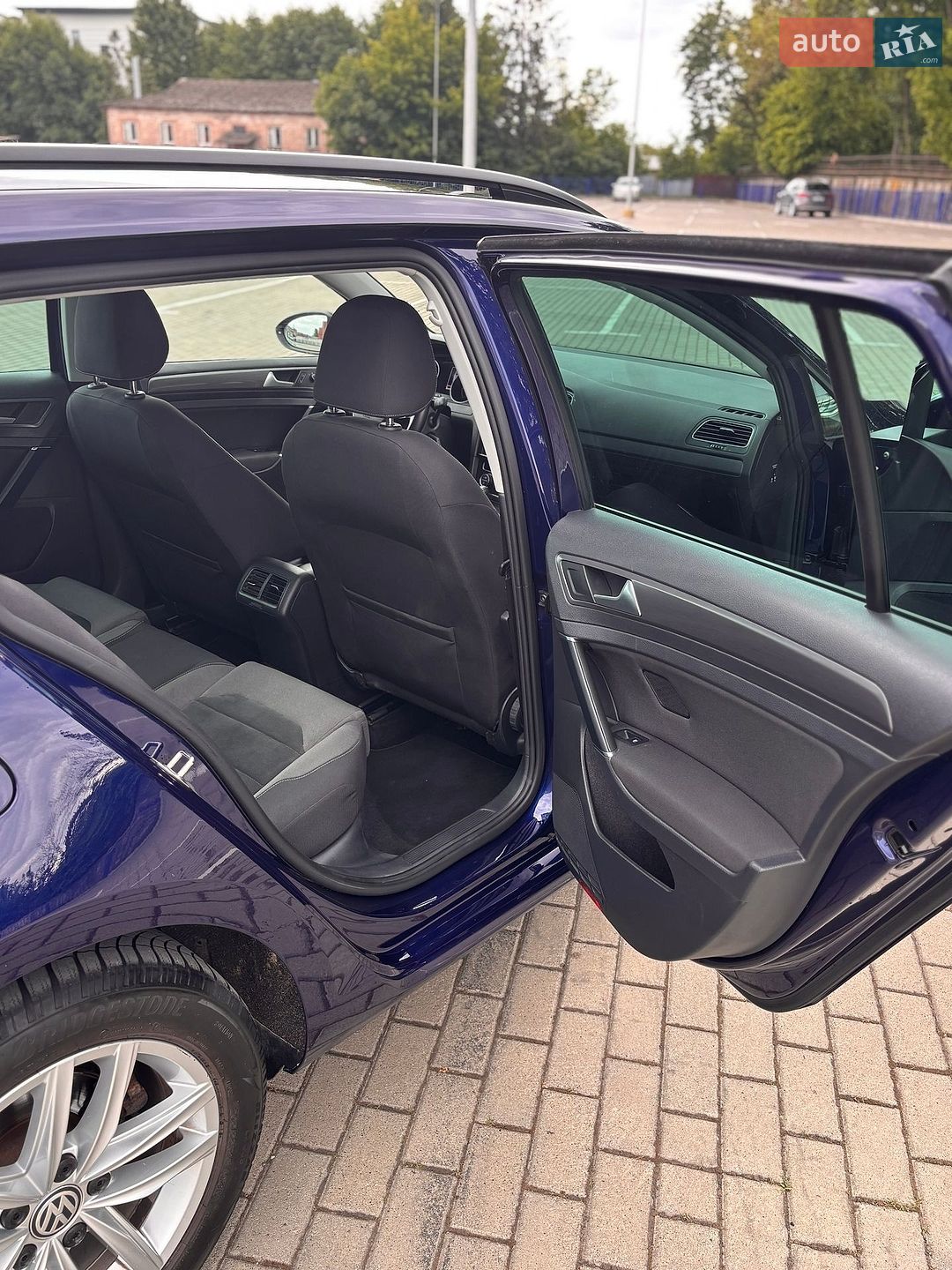 Volkswagen Golf 2019 VIN WVWZZZAUZKP540990 фото оголошення 32 з 32