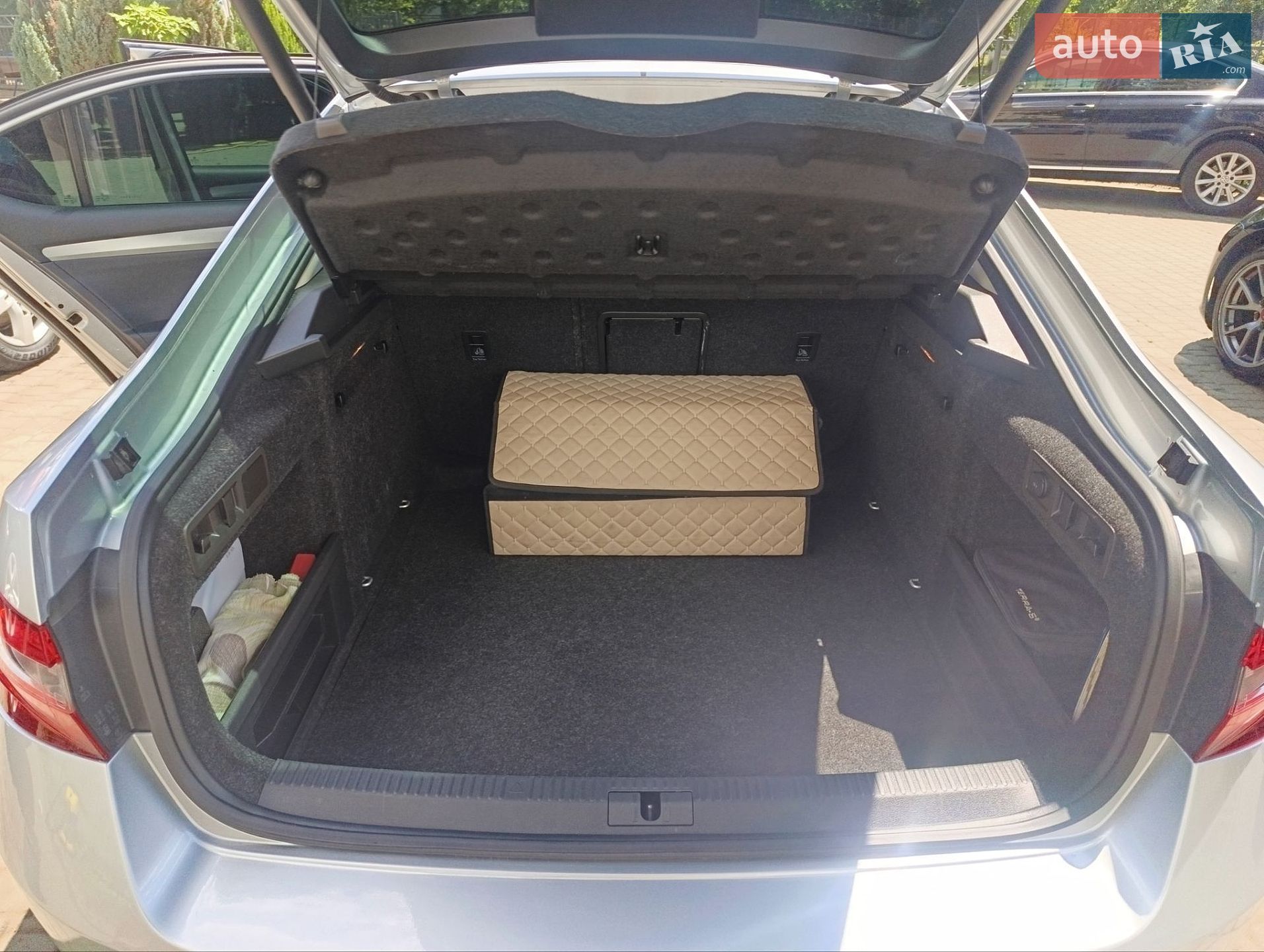 Skoda Superb 2016 VIN TMBAH7NP9G7064244 фото оголошення 17 з 23