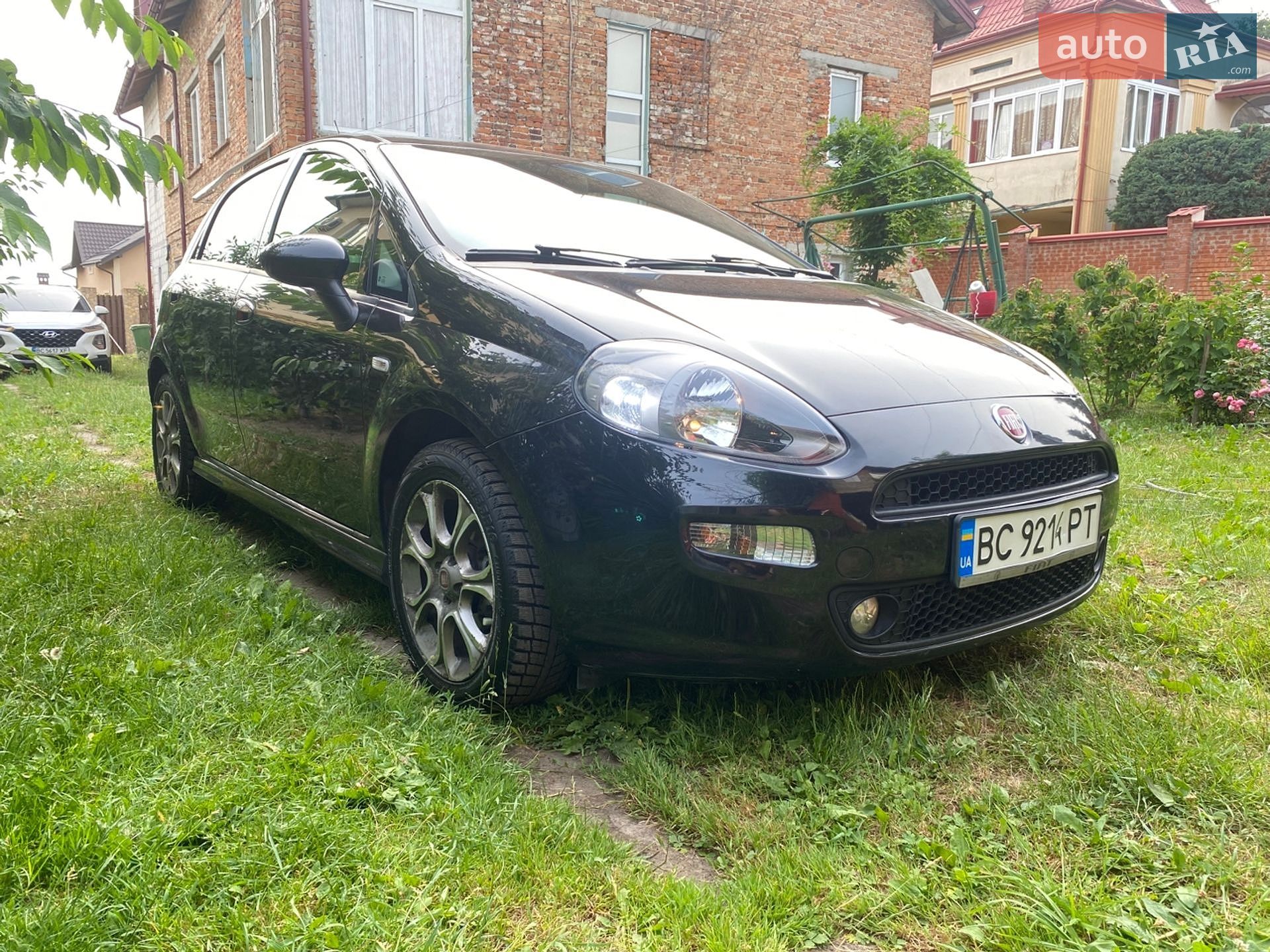 Fiat Punto 2015 VIN ZFA1990000P215459 фото оголошення 2 з 11