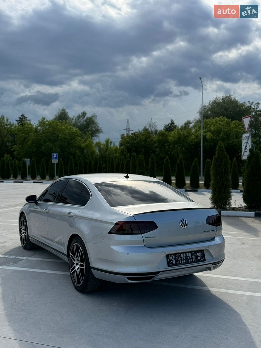Volkswagen Passat 2015 VIN WVWZZZ3CZFE505501 фото оголошення 10 з 27