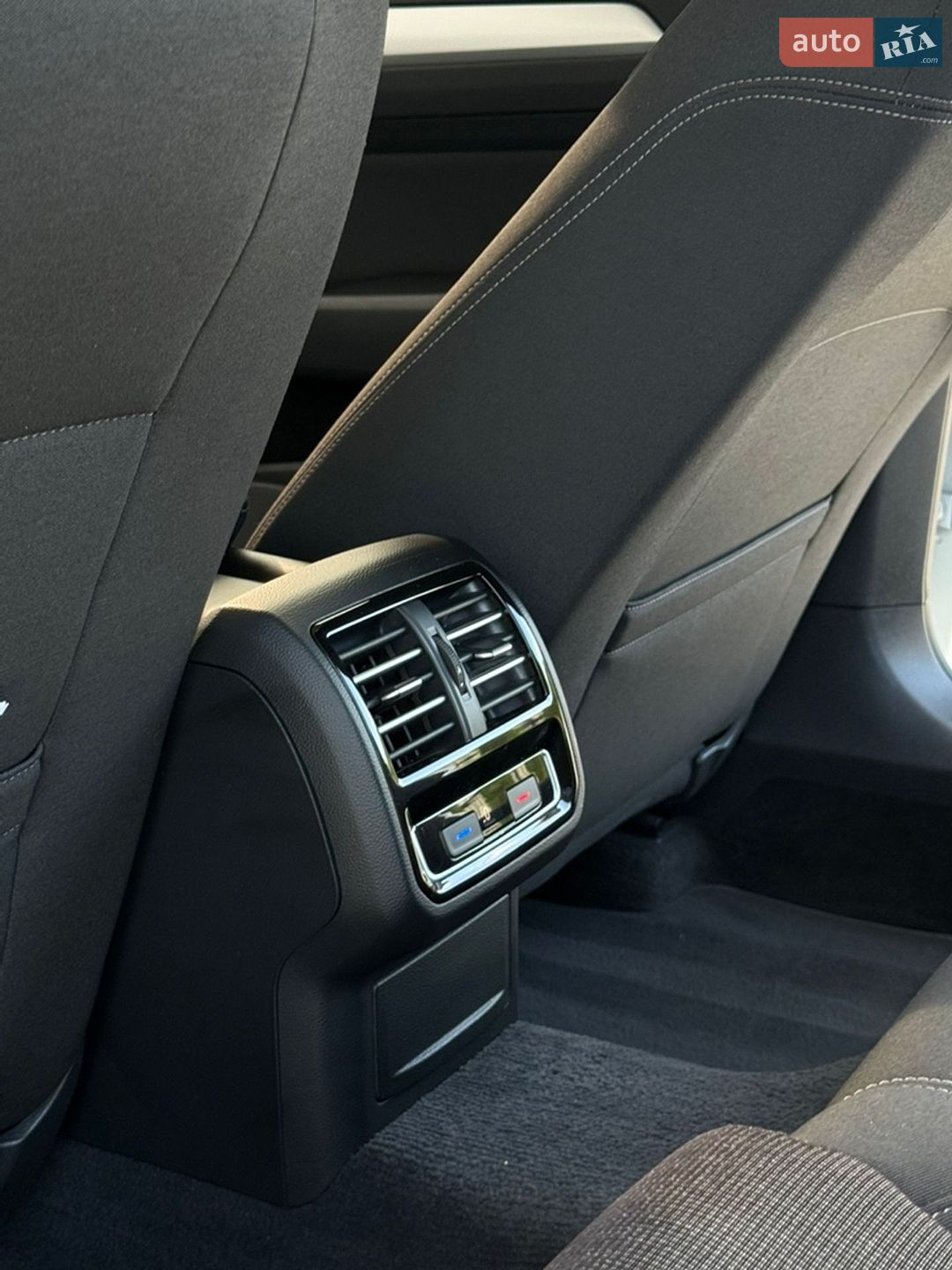 Volkswagen Passat 2015 VIN WVWZZZ3CZFE505501 фото оголошення 20 з 27