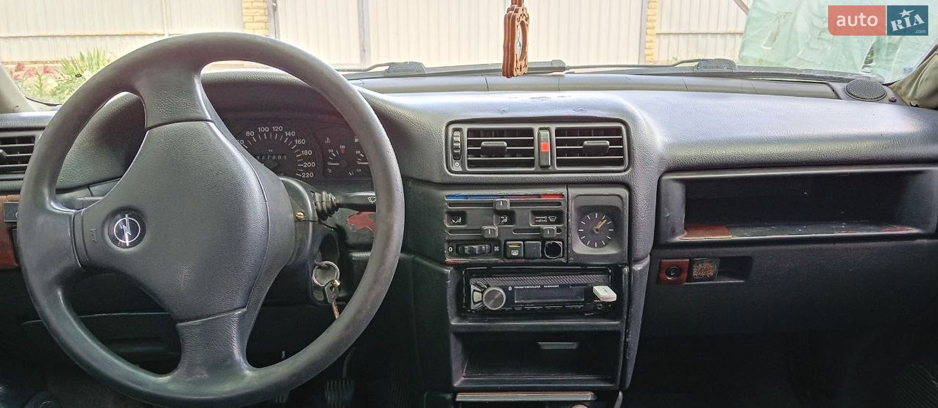 Opel Vectra 1992 VIN W0L000087N5231006 фото оголошення 18 з 27
