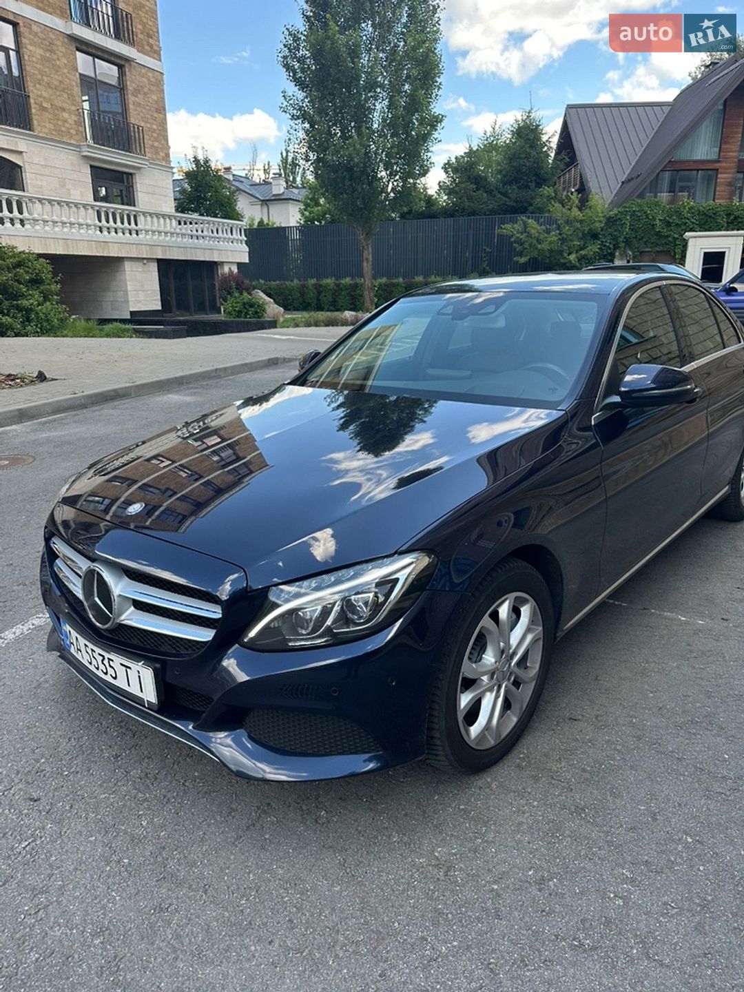 Mercedes-Benz C-Class 2015 VIN WDD2050091F281909 фото оголошення 2 з 49