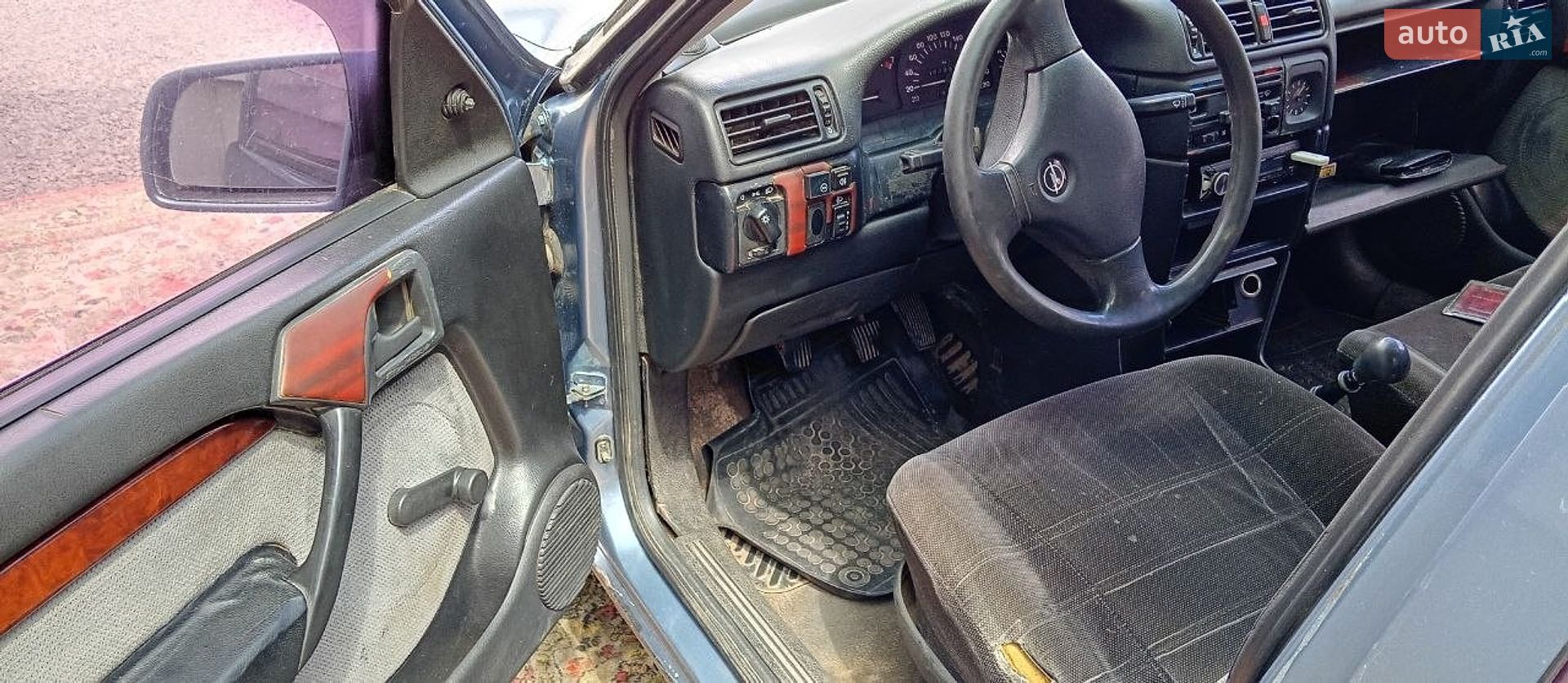 Opel Vectra 1992 VIN W0L000087N5231006 фото оголошення 25 з 27