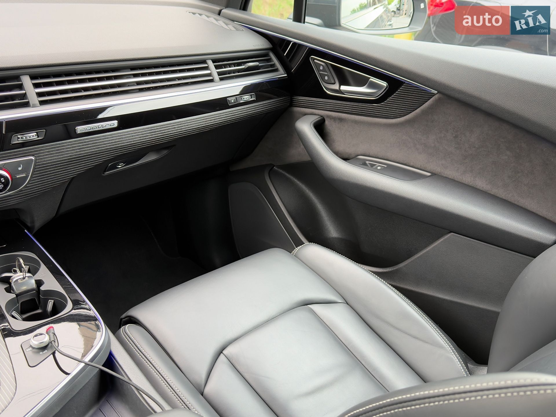 Audi Q7 2017 VIN WAUZZZ4M1HD053127 фото оголошення 24 з 78