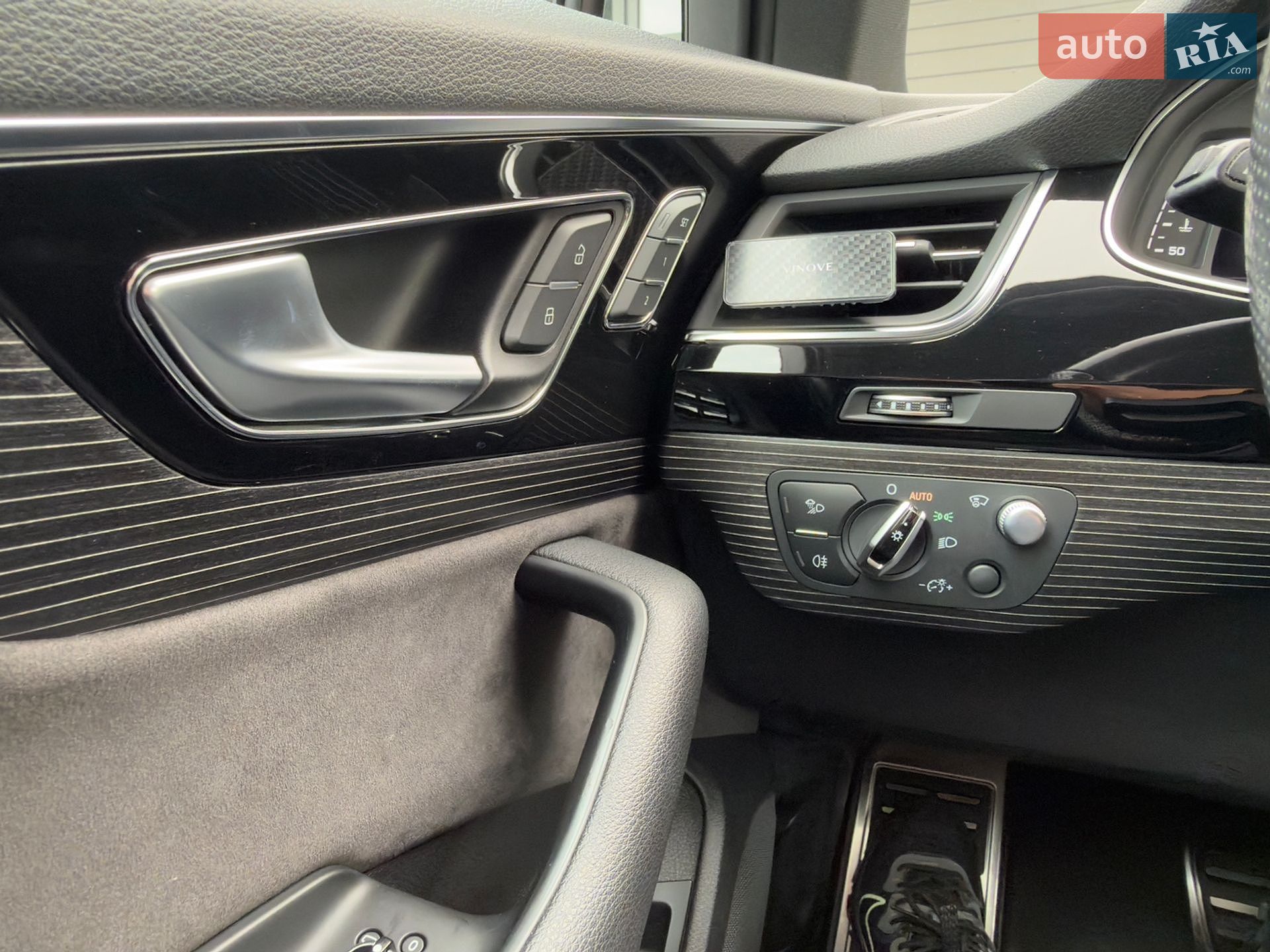 Audi Q7 2017 VIN WAUZZZ4M1HD053127 фото оголошення 30 з 78