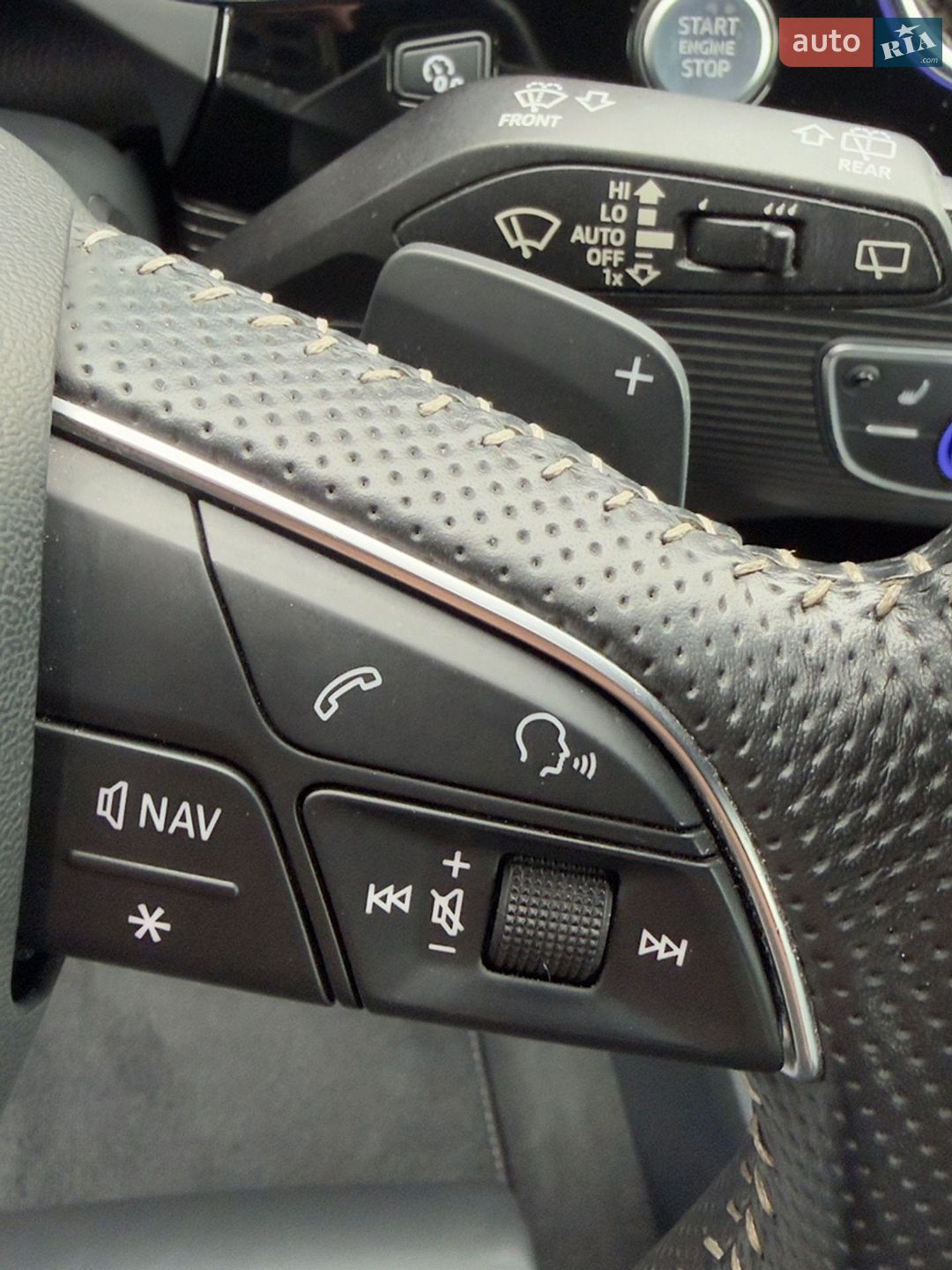 Audi Q7 2017 VIN WAUZZZ4M1HD053127 фото оголошення 32 з 78