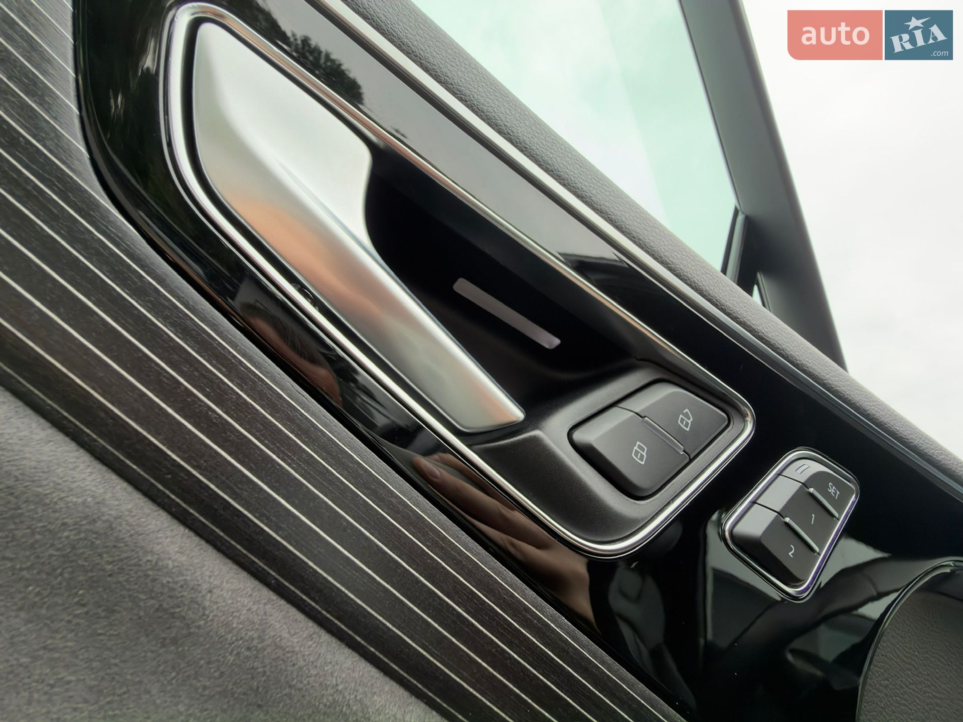 Audi Q7 2017 VIN WAUZZZ4M1HD053127 фото оголошення 57 з 78