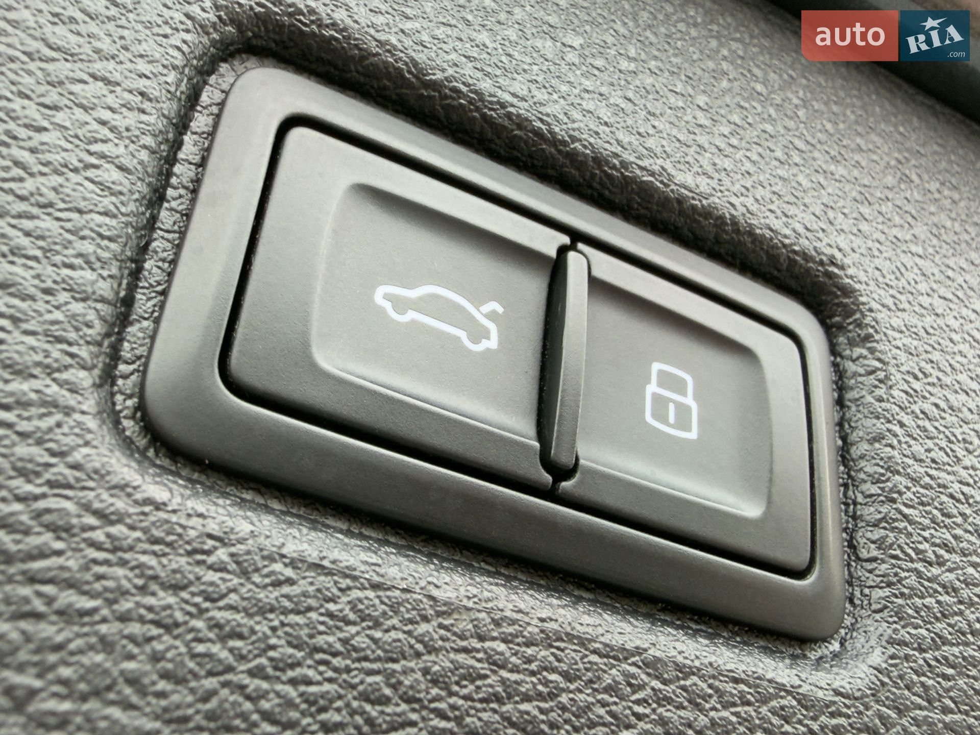 Audi Q7 2017 VIN WAUZZZ4M1HD053127 фото оголошення 67 з 78