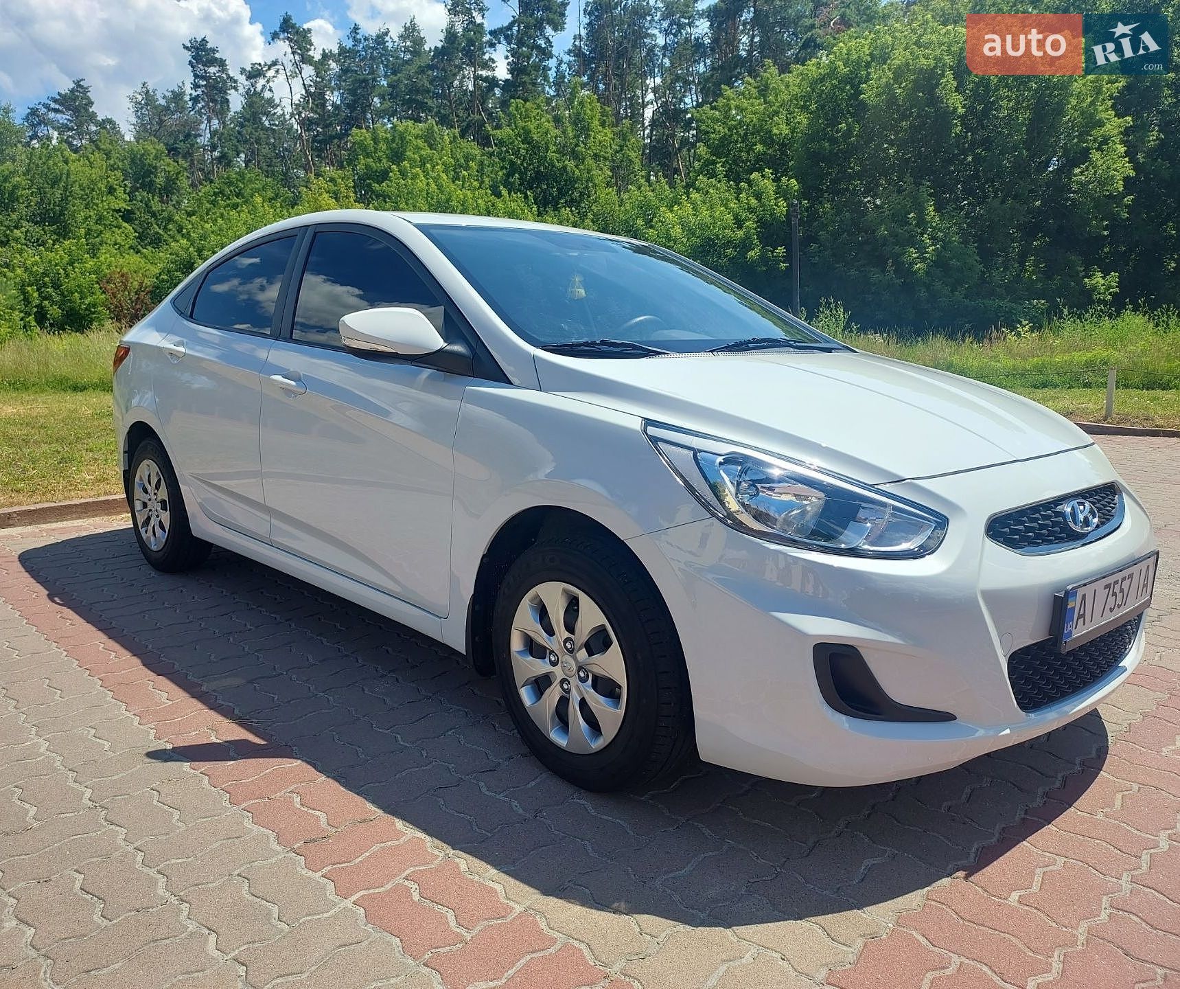 Hyundai Accent 2019 VIN KMHCT41BEKU473384 фото оголошення 2 з 12