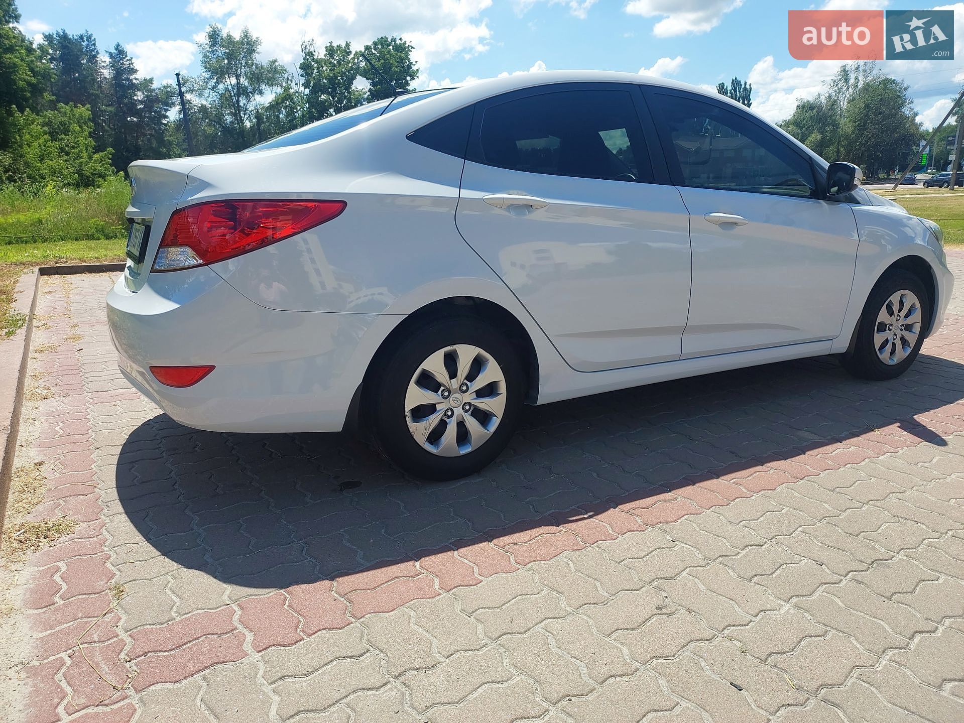 Hyundai Accent 2019 VIN KMHCT41BEKU473384 фото оголошення 4 з 12