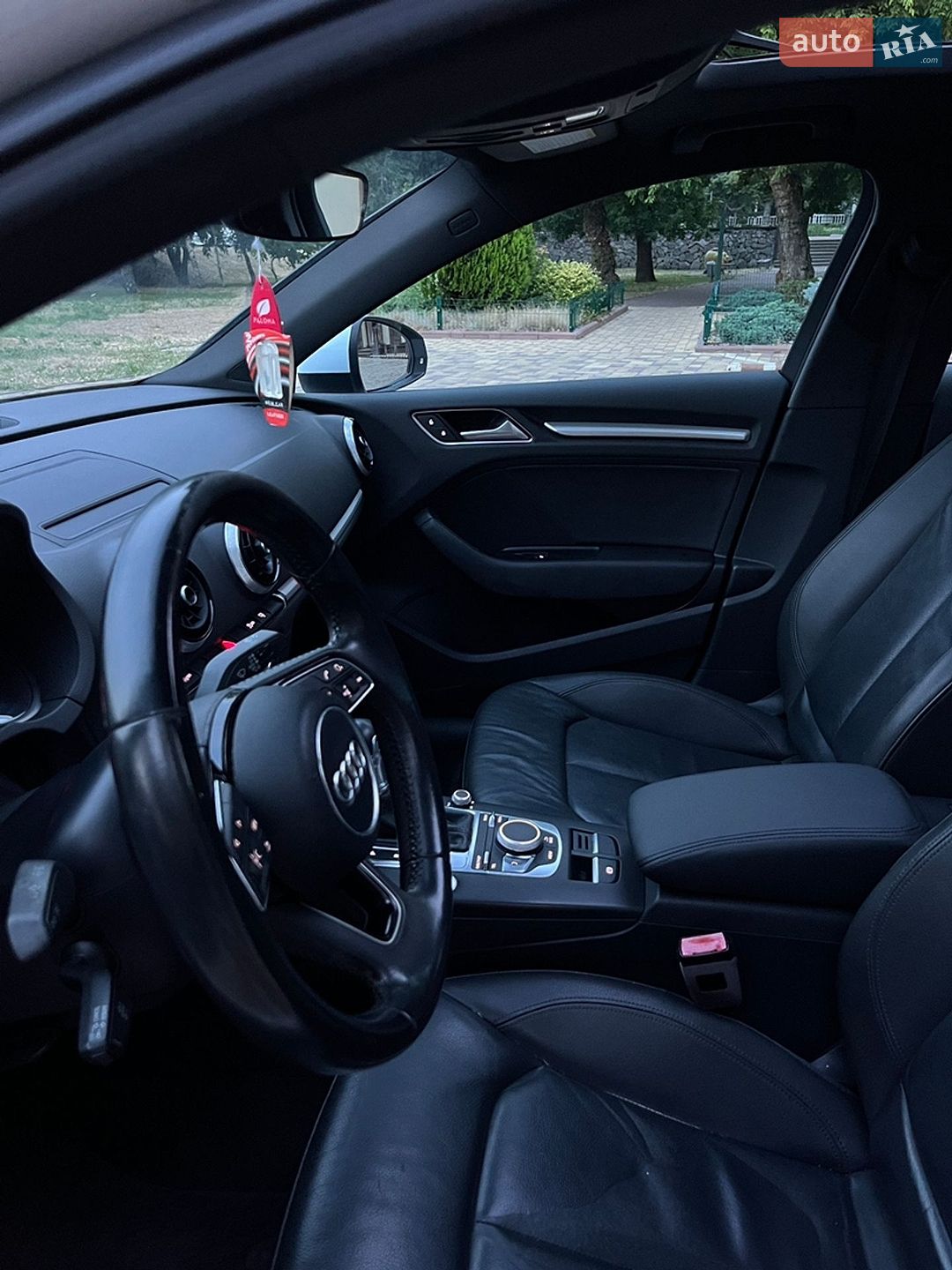 Audi A3 2017 VIN WAUAUGFF7H1054282 фото оголошення 34 з 59