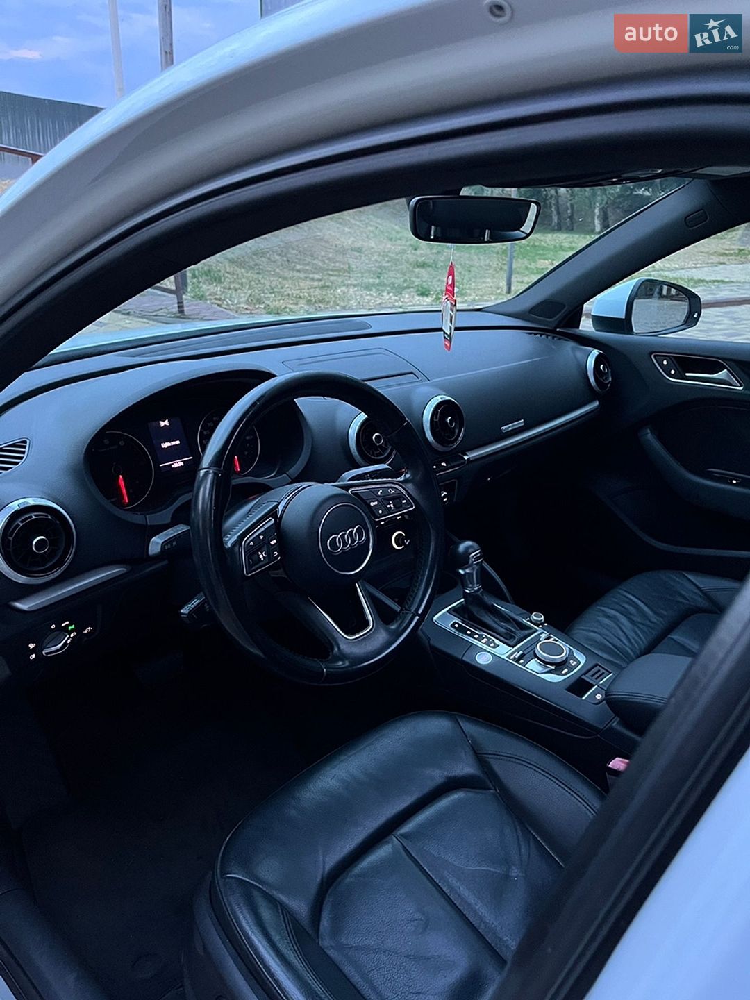 Audi A3 2017 VIN WAUAUGFF7H1054282 фото оголошення 35 з 59