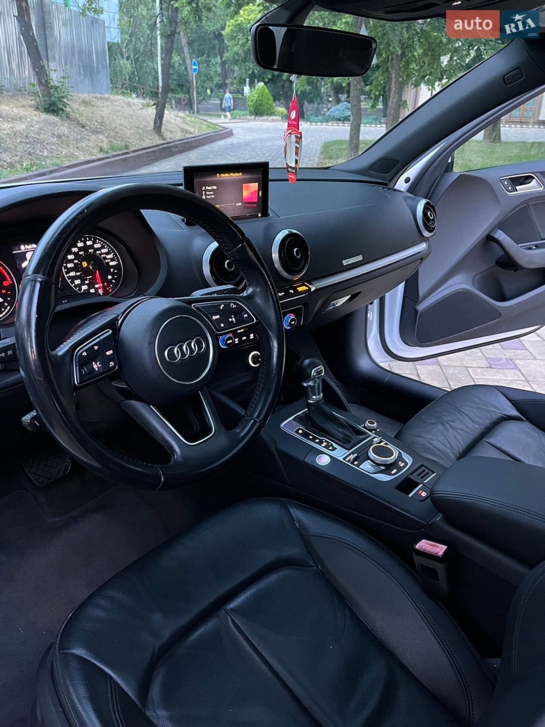 Audi A3 2017 VIN WAUAUGFF7H1054282 фото оголошення 36 з 59