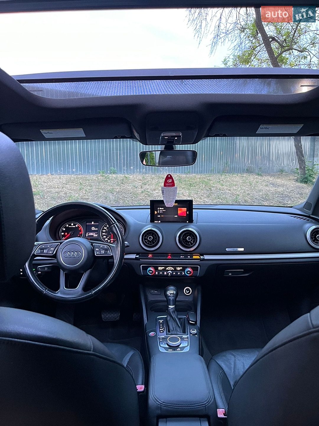 Audi A3 2017 VIN WAUAUGFF7H1054282 фото оголошення 44 з 59