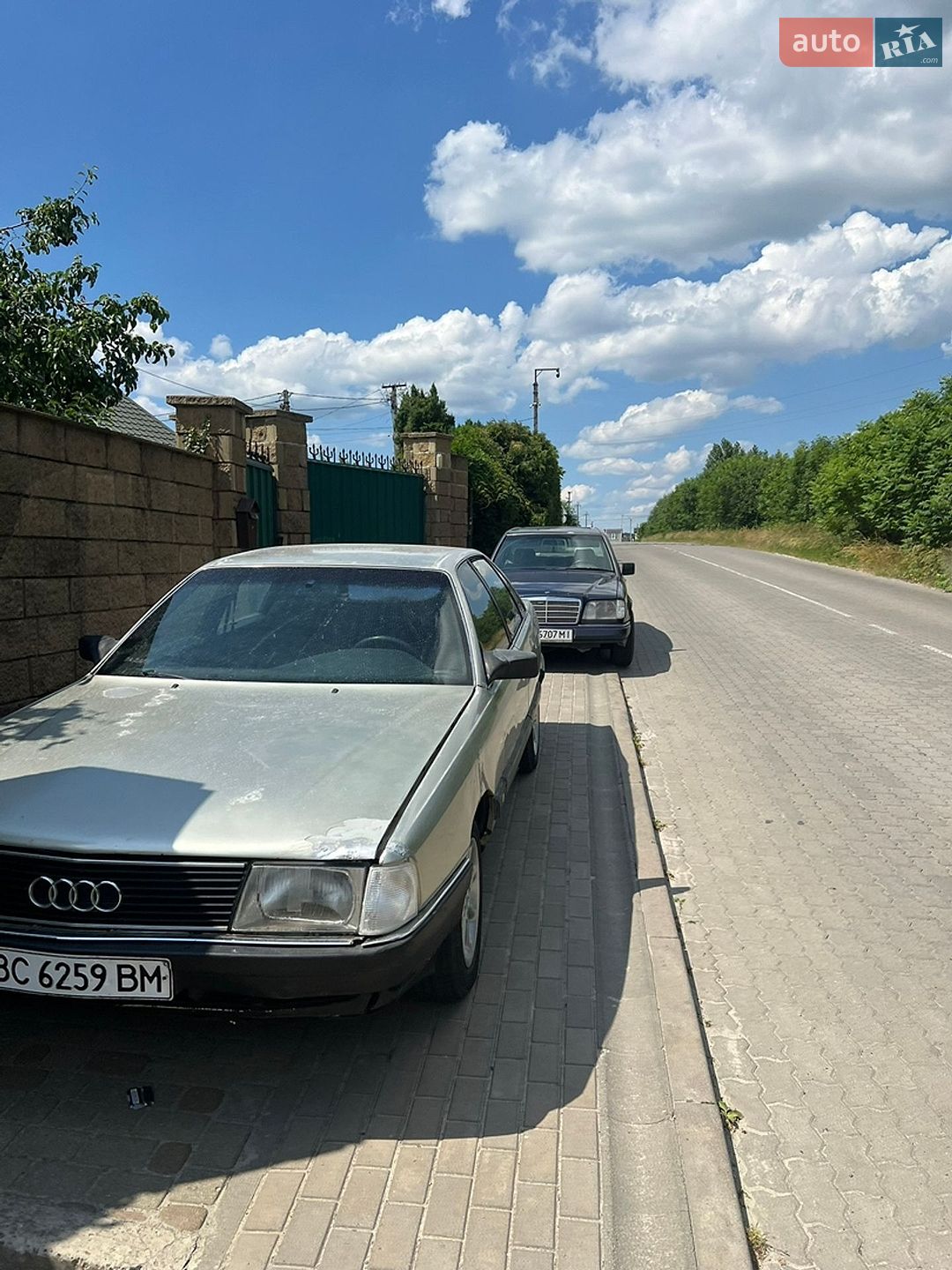 Audi 100 1988 VIN WAUZZZ44ZJN038373 фото оголошення 3 з 9