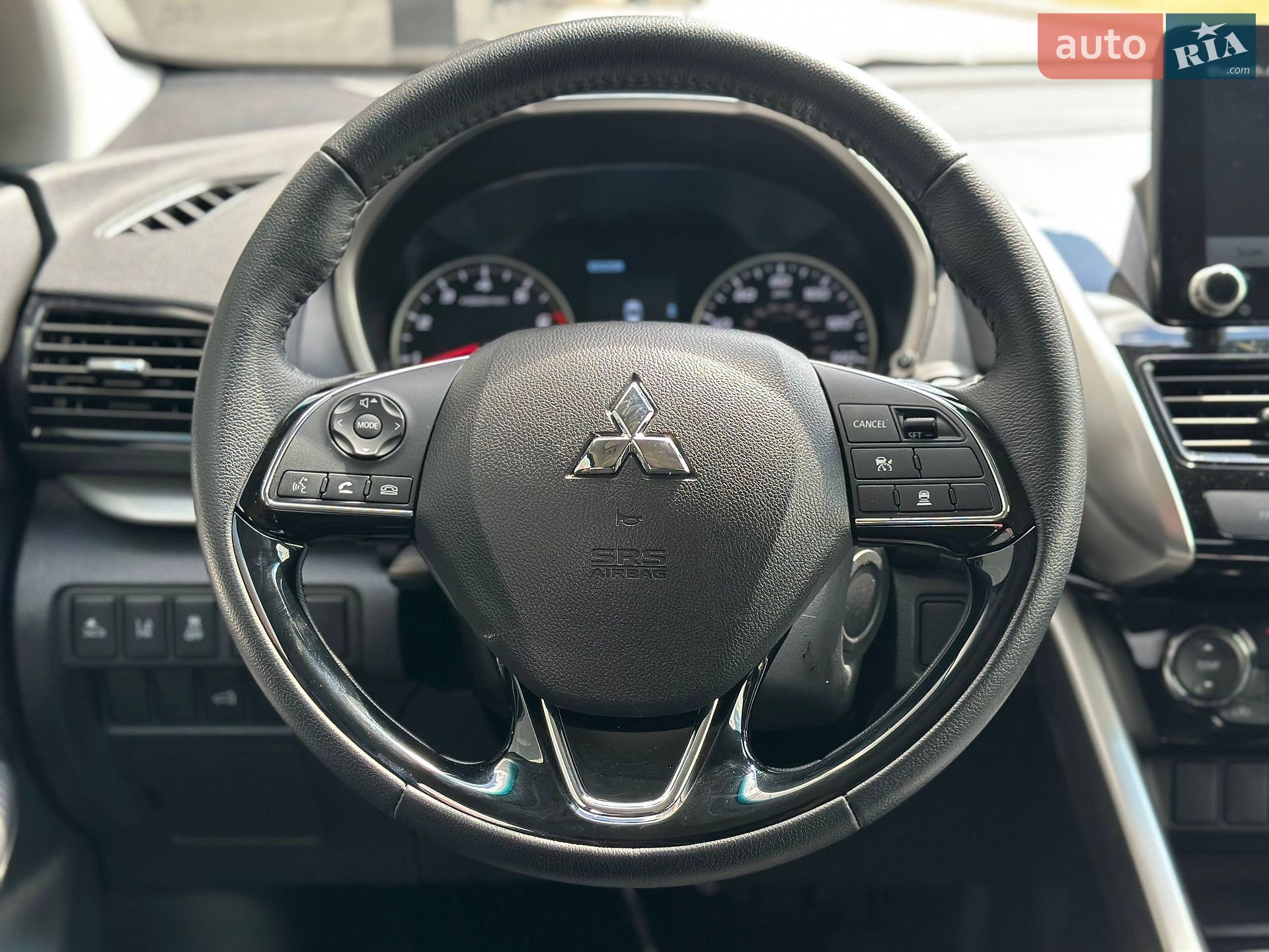 Mitsubishi Eclipse Cross 2024 VIN JA4ATWAA9RZ043261 фото оголошення 15 з 20