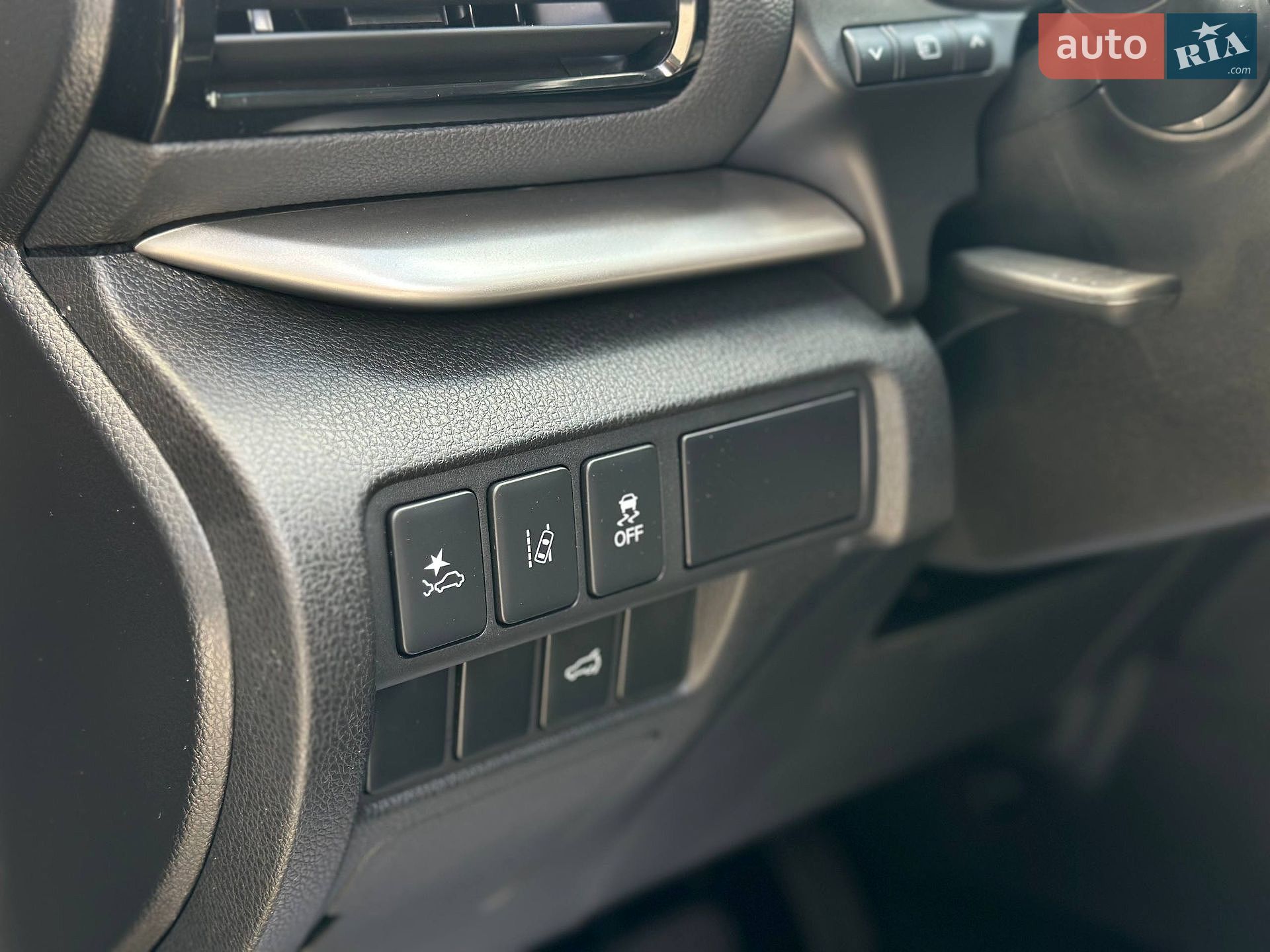 Mitsubishi Eclipse Cross 2024 VIN JA4ATWAA9RZ043261 фото оголошення 12 з 20