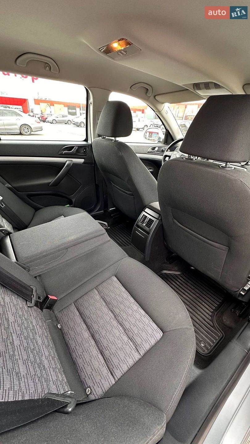 Skoda Octavia 2012 VIN TMBHT61Z3C2104632 фото оголошення 4 з 10