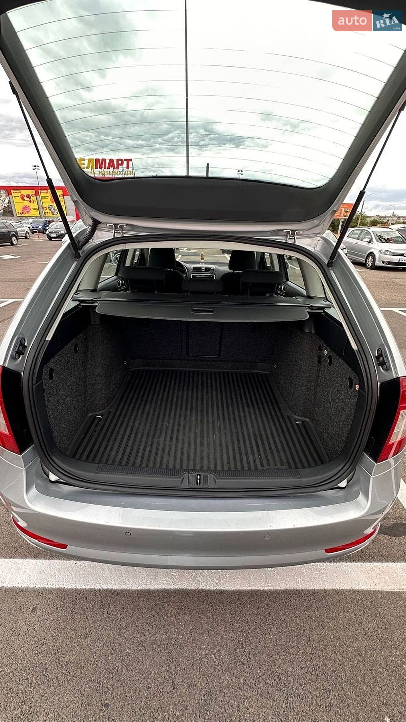 Skoda Octavia 2012 VIN TMBHT61Z3C2104632 фото оголошення 8 з 10