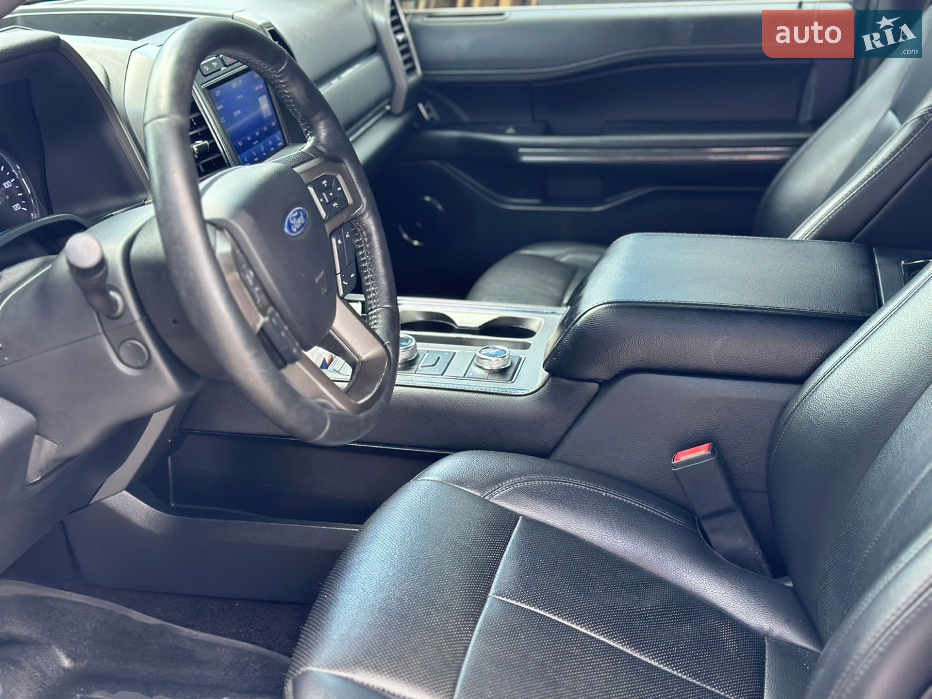 Ford Expedition 2020 VIN 1FMJK1JT4LEA36645 фото оголошення 15 з 43